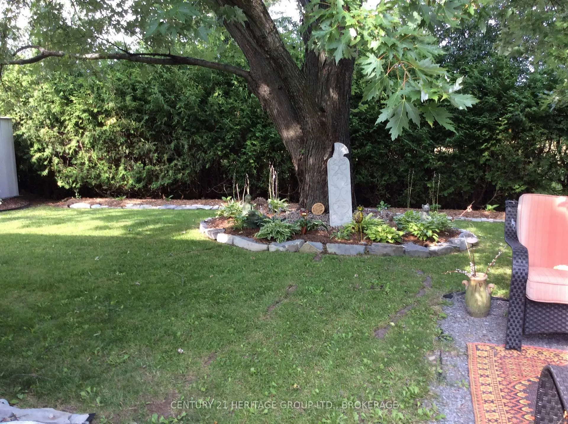 Photo 31 of 68 Brant Avenue, Kingston, East of Sir John A. Blvd — HOMEH