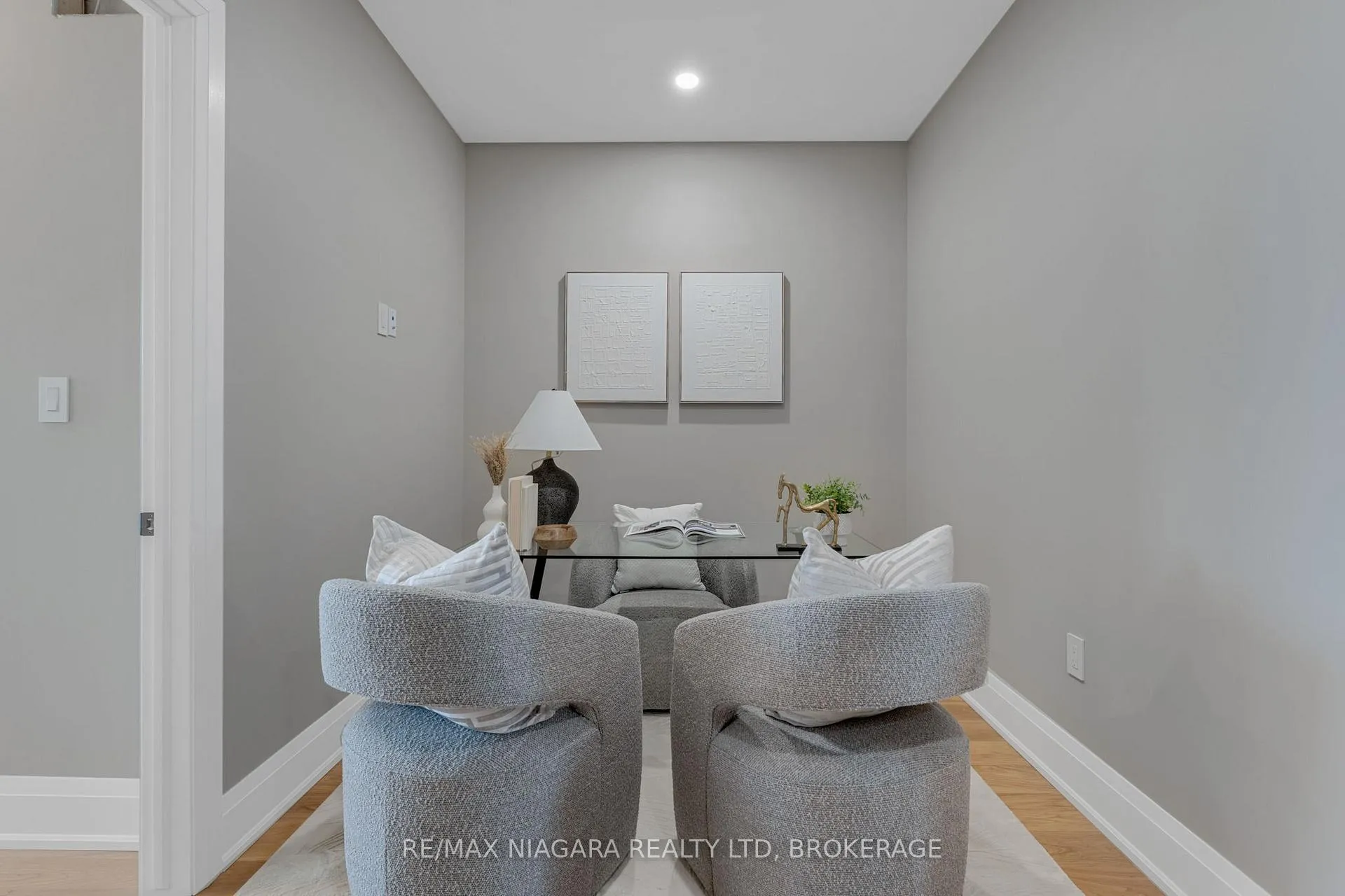 Photo 19 of 6224 Curlin Crescent, Niagara Falls, Forestview — HOMEH