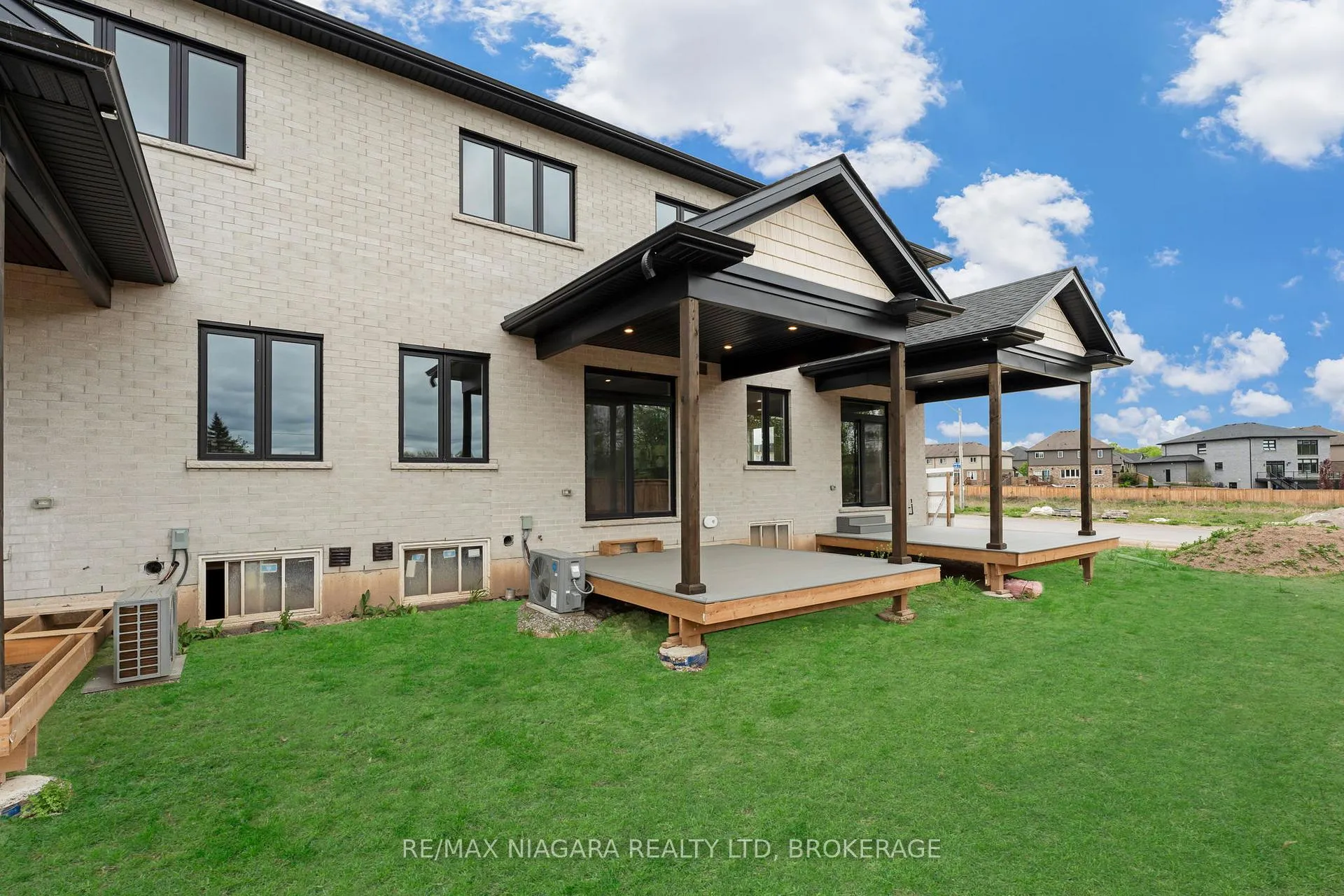 Photo 29 of 6224 Curlin Crescent, Niagara Falls, Forestview — HOMEH