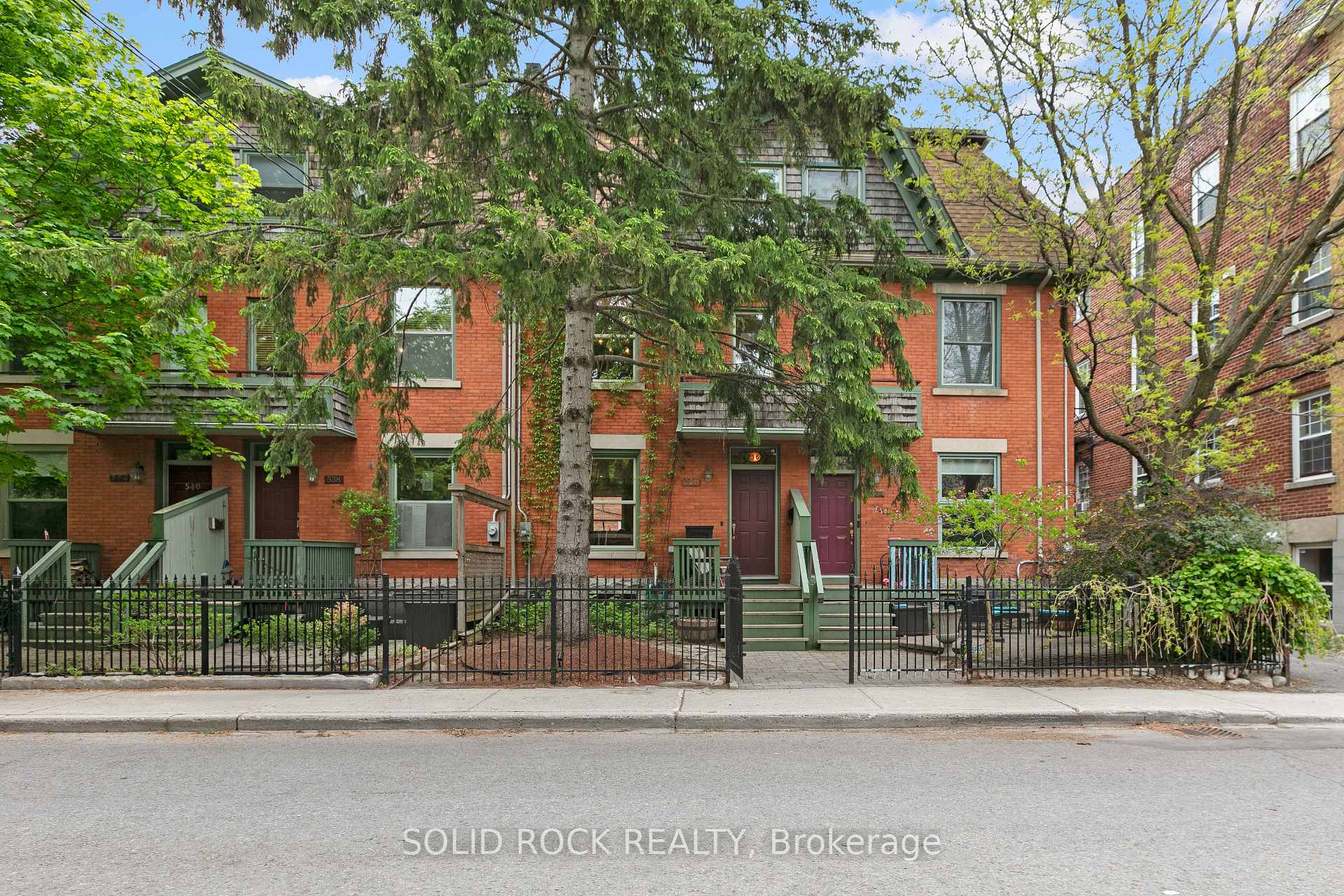Photo 3 of 536 Besserer Street, Ottawa, Sandy Hill — HOMEH
