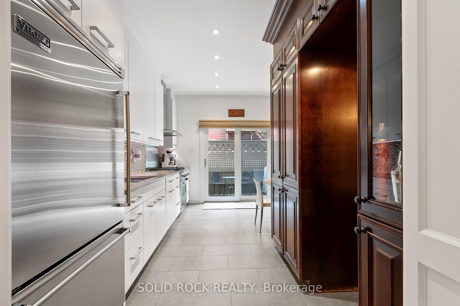 Photo 5 of 536 Besserer Street, Ottawa, Sandy Hill — HOMEH