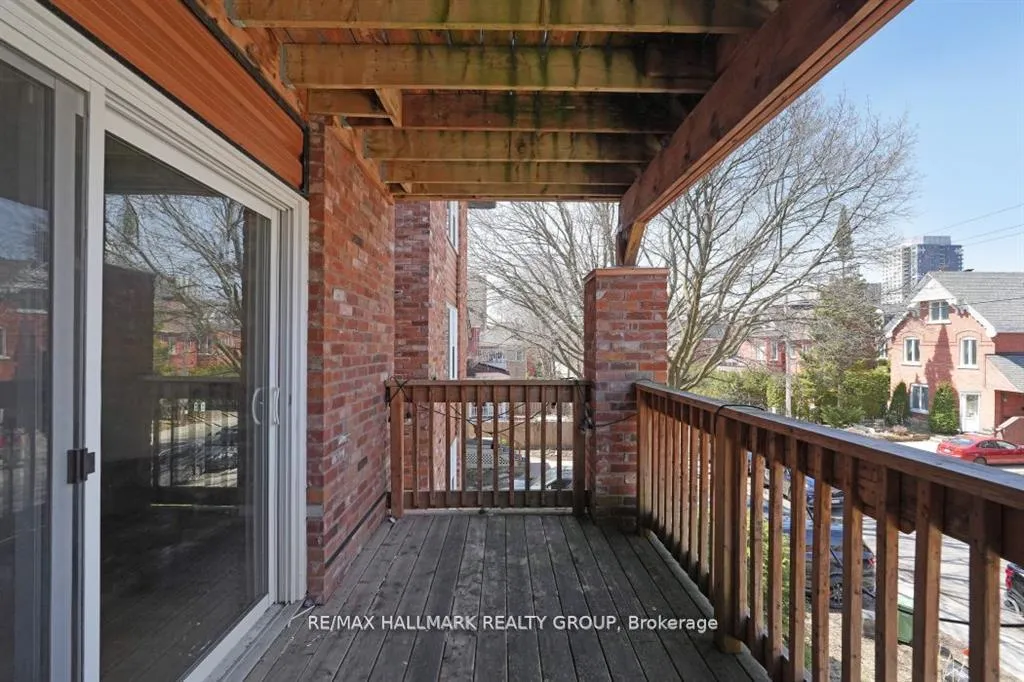 Photo 4 of 348 Stewart Street, Ottawa, Sandy Hill — HOMEH