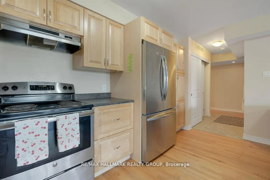 Photo 9 of 348 Stewart Street, Ottawa, Sandy Hill — HOMEH