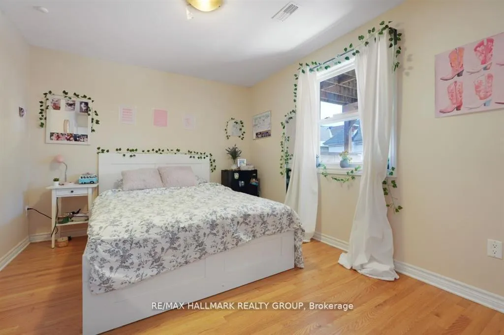 Photo 20 of 348 Stewart Street, Ottawa, Sandy Hill — HOMEH