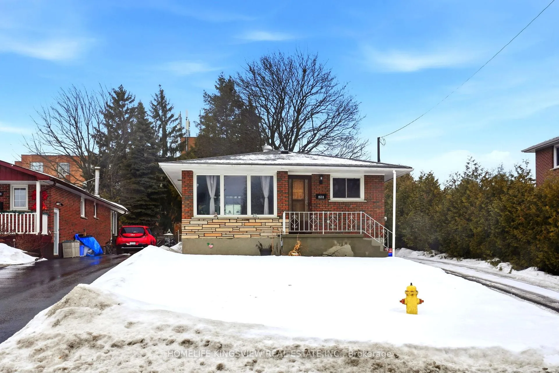 Photo 1 of 656 Athol Street E, Oshawa, Donevan — HOMEH