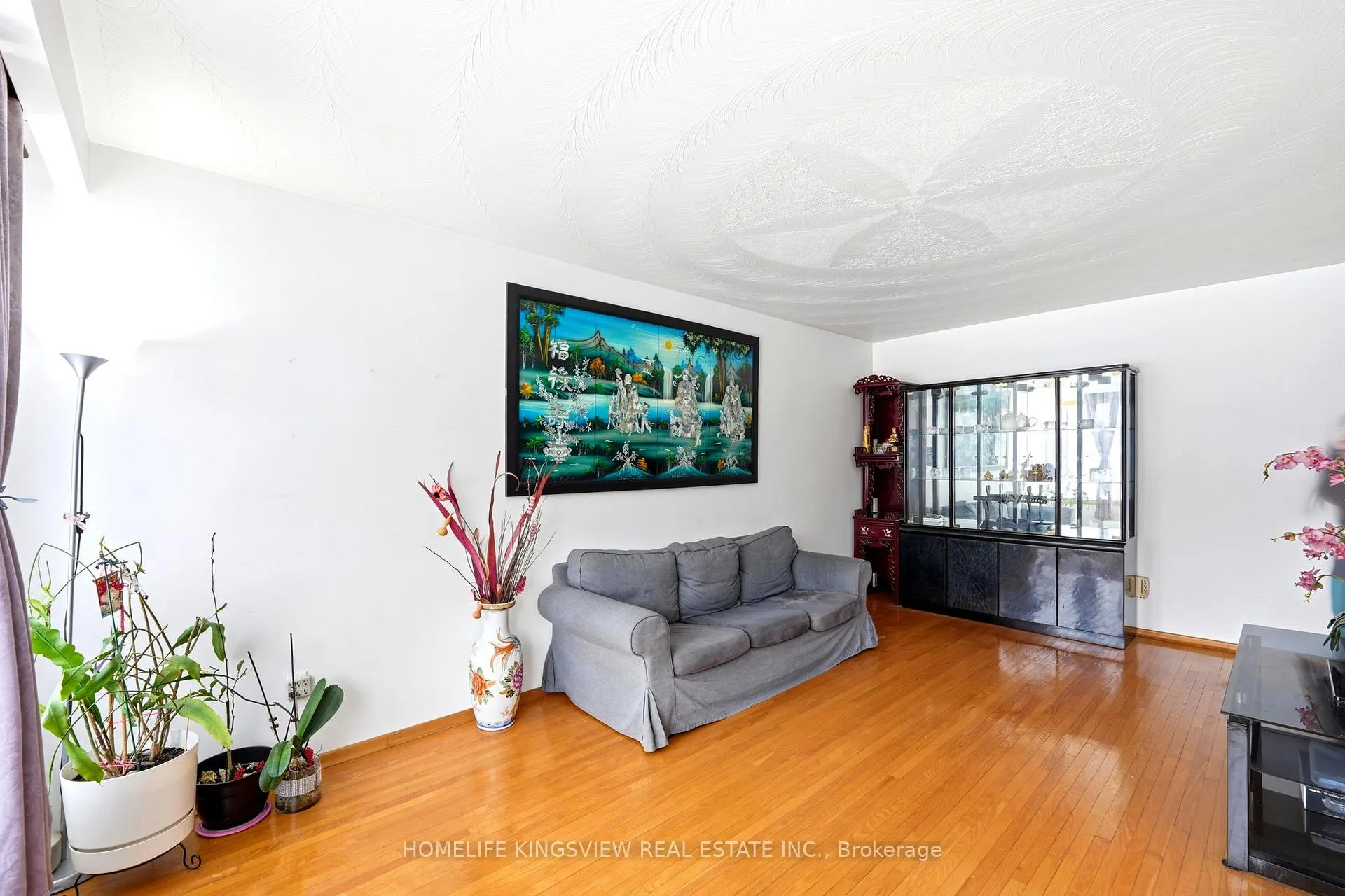 Photo 12 of 656 Athol Street E, Oshawa, Donevan — HOMEH