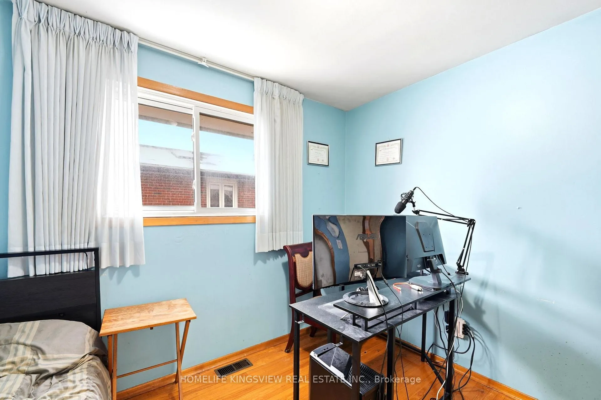 Photo 16 of 656 Athol Street E, Oshawa, Donevan — HOMEH
