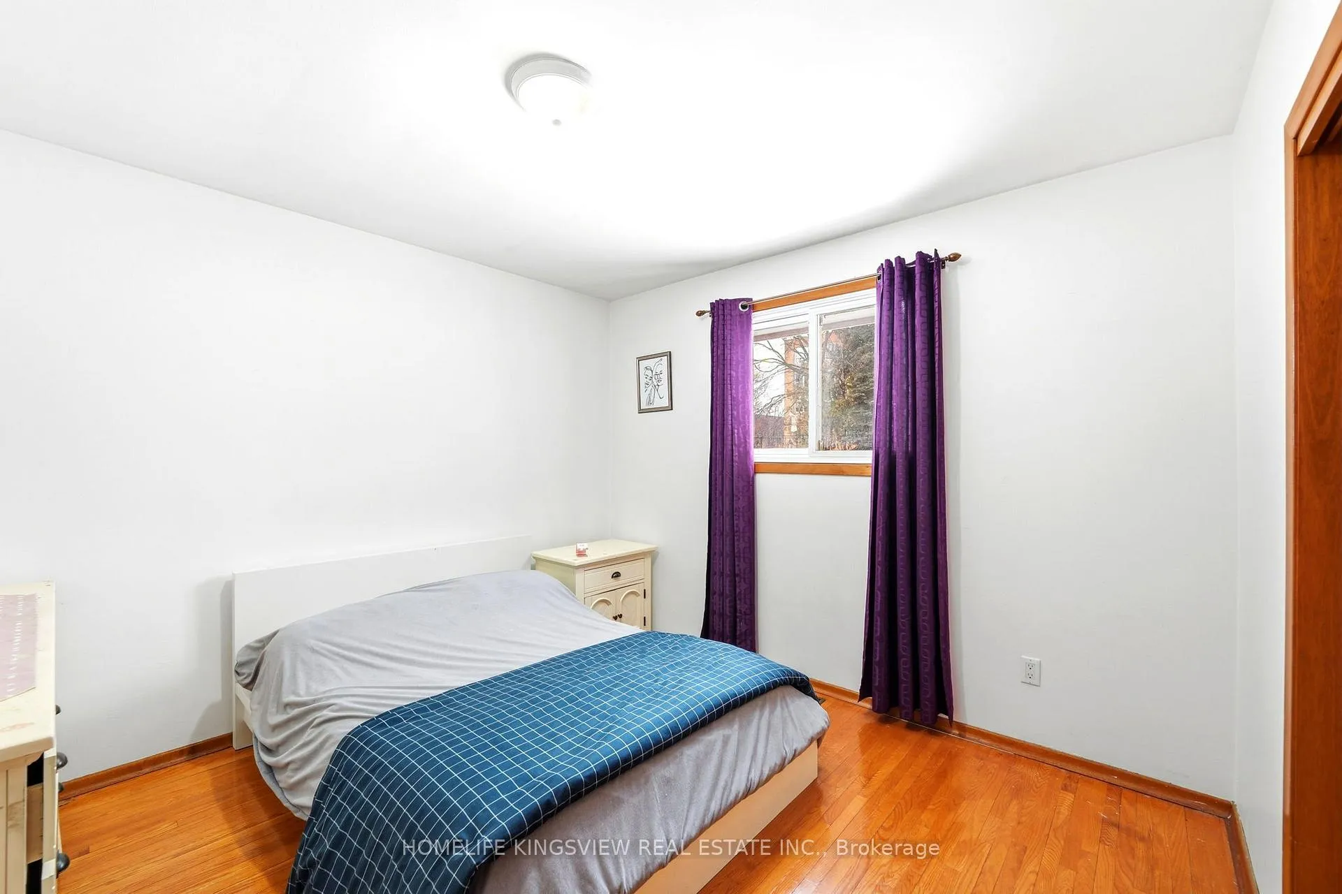 Photo 18 of 656 Athol Street E, Oshawa, Donevan — HOMEH