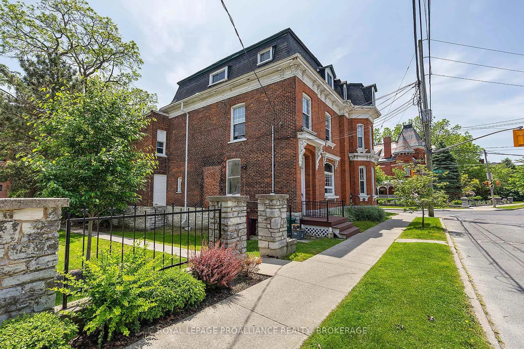 Photo 4 of 123 King Street E, Kingston, Central City East — HOMEH