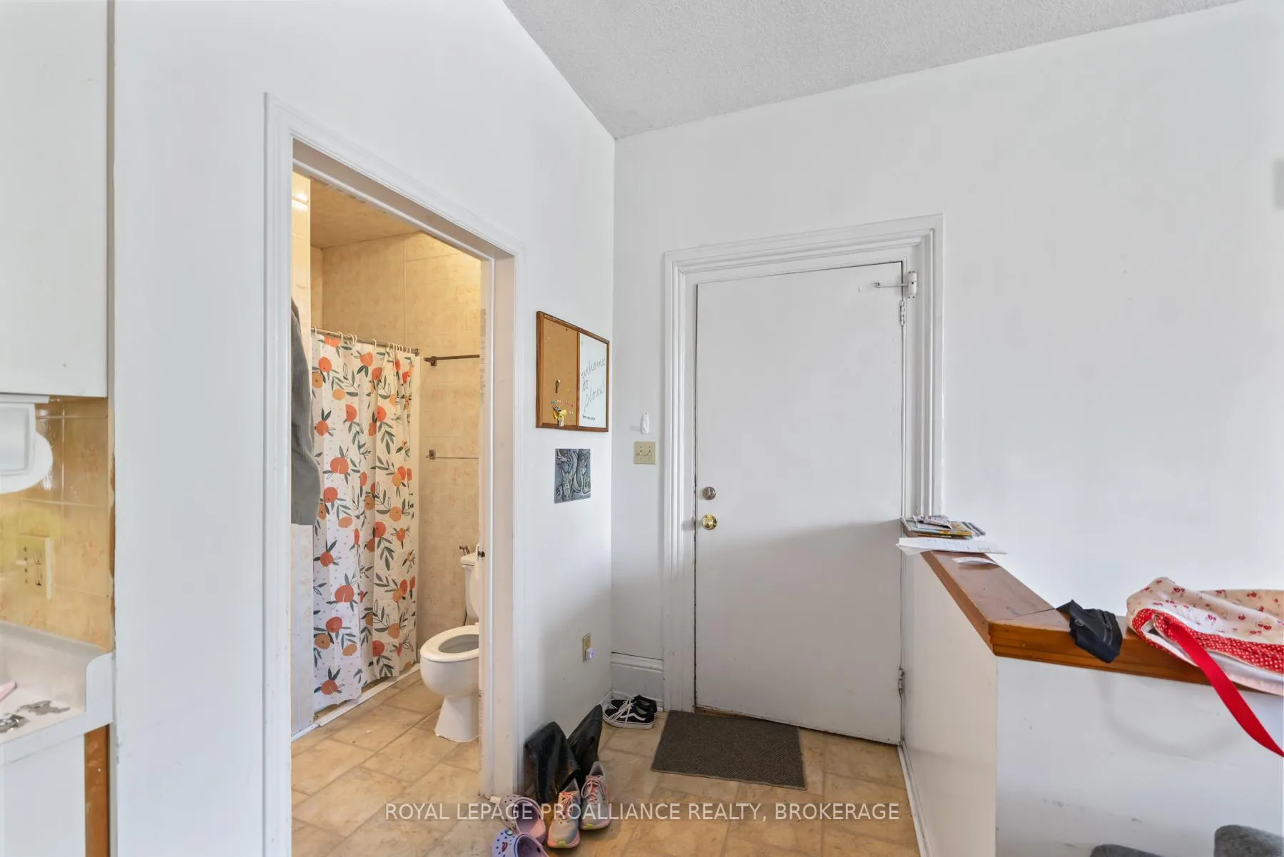 Photo 15 of 123 King Street E, Kingston, Central City East — HOMEH
