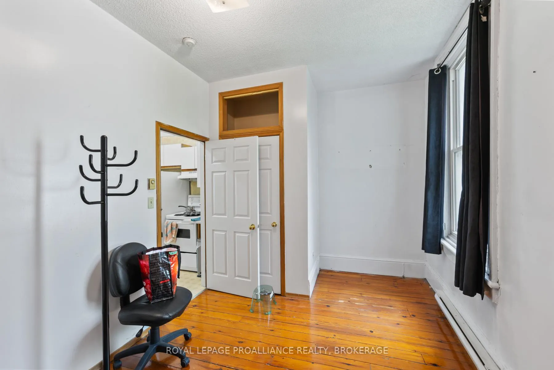 Photo 20 of 123 King Street E, Kingston, Central City East — HOMEH