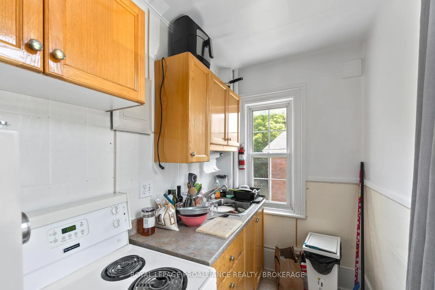 Photo 30 of 123 King Street E, Kingston, Central City East — HOMEH