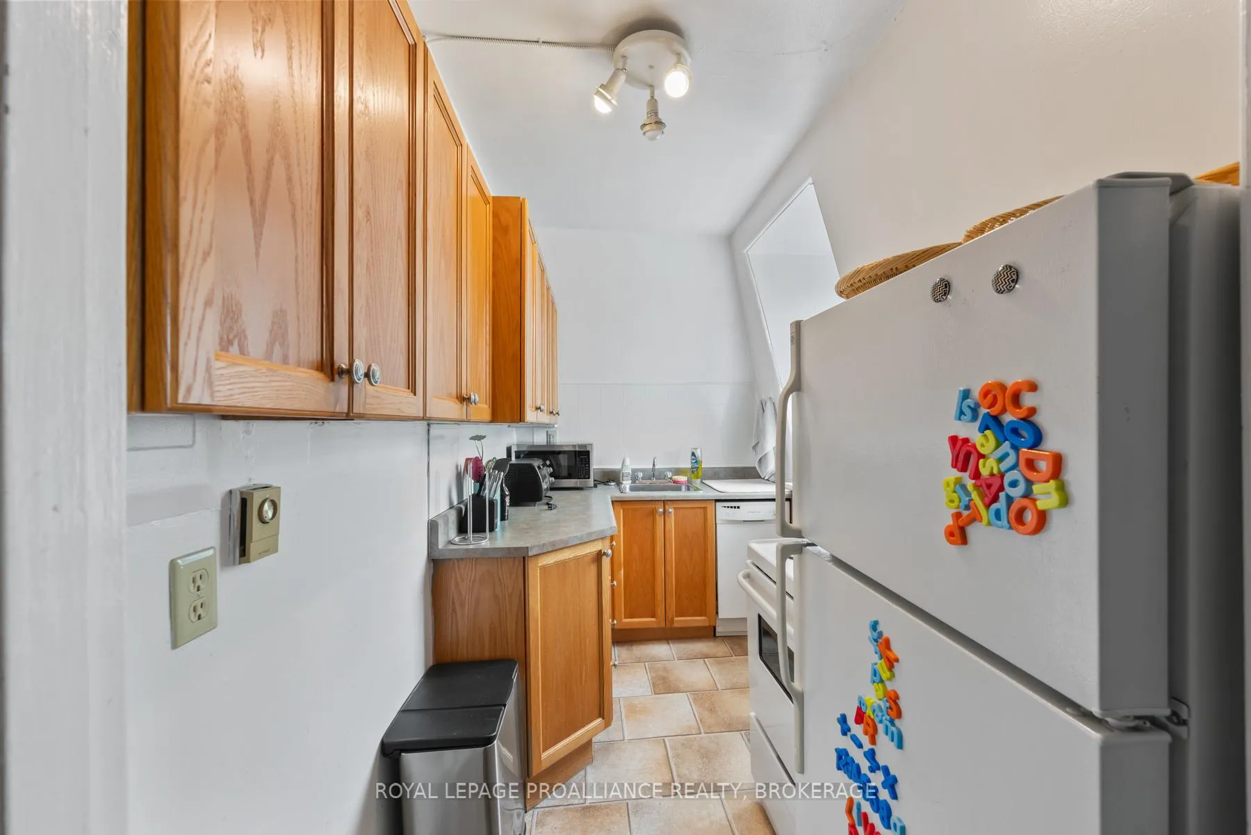 Photo 43 of 123 King Street E, Kingston, Central City East — HOMEH