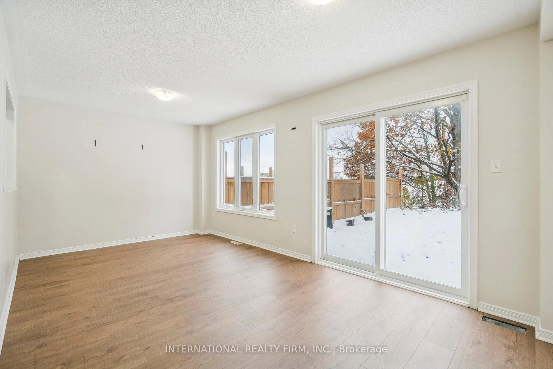 Photo 9 of 205 Diana Drive, Orillia — HOMEH