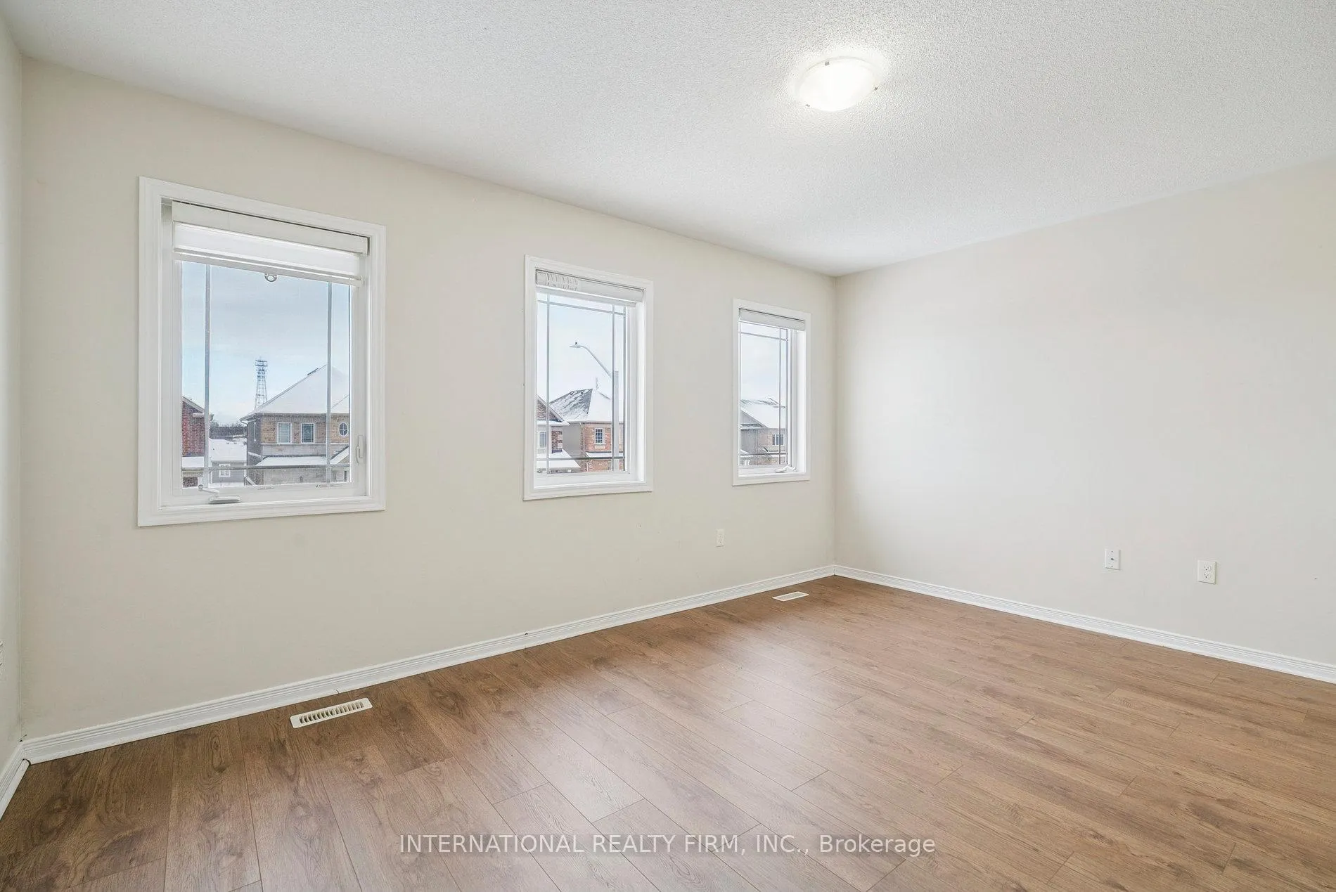 Photo 26 of 205 Diana Drive, Orillia — HOMEH