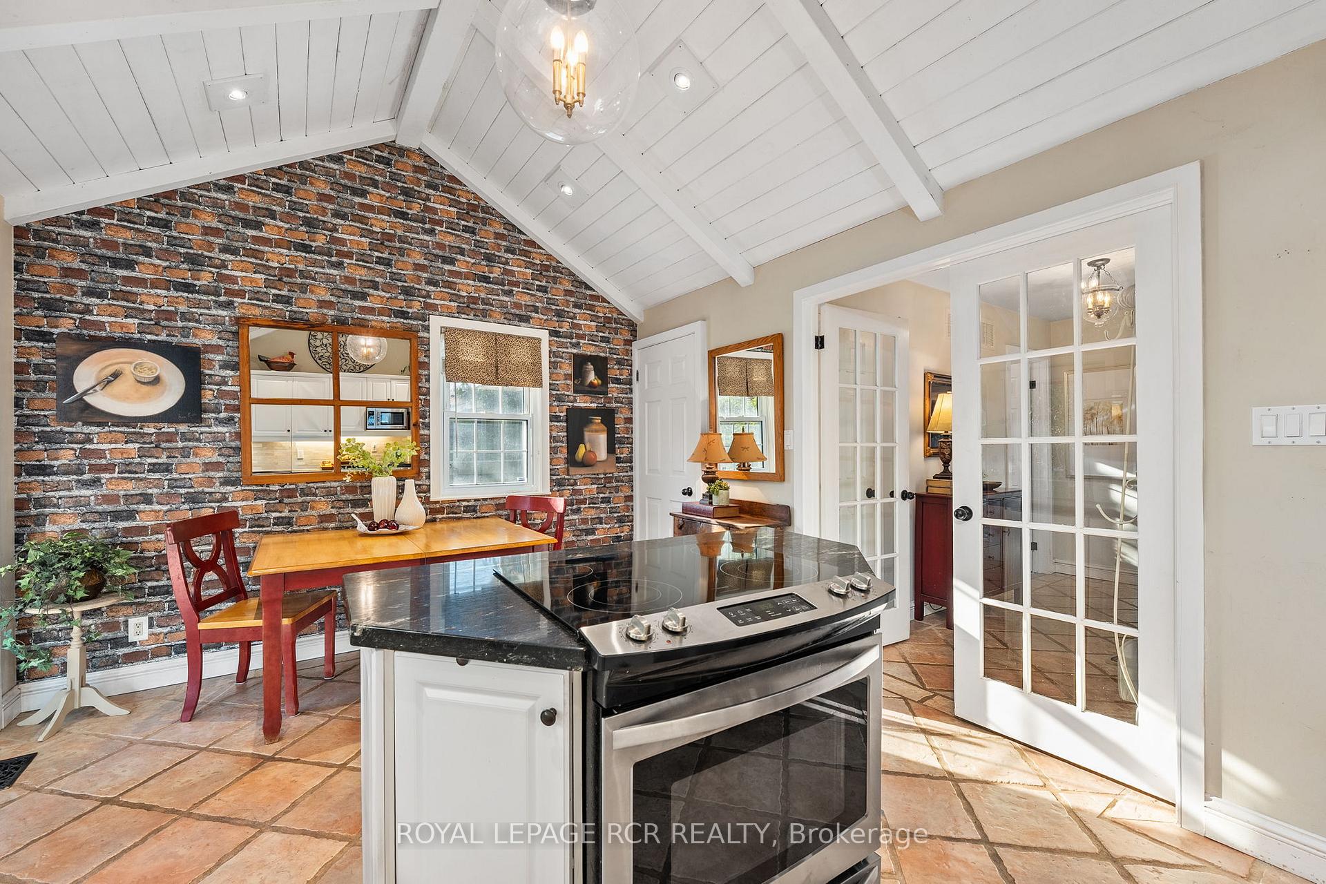 Photo 15 of 455 Kettleby Road, King, Rural King — HOMEH