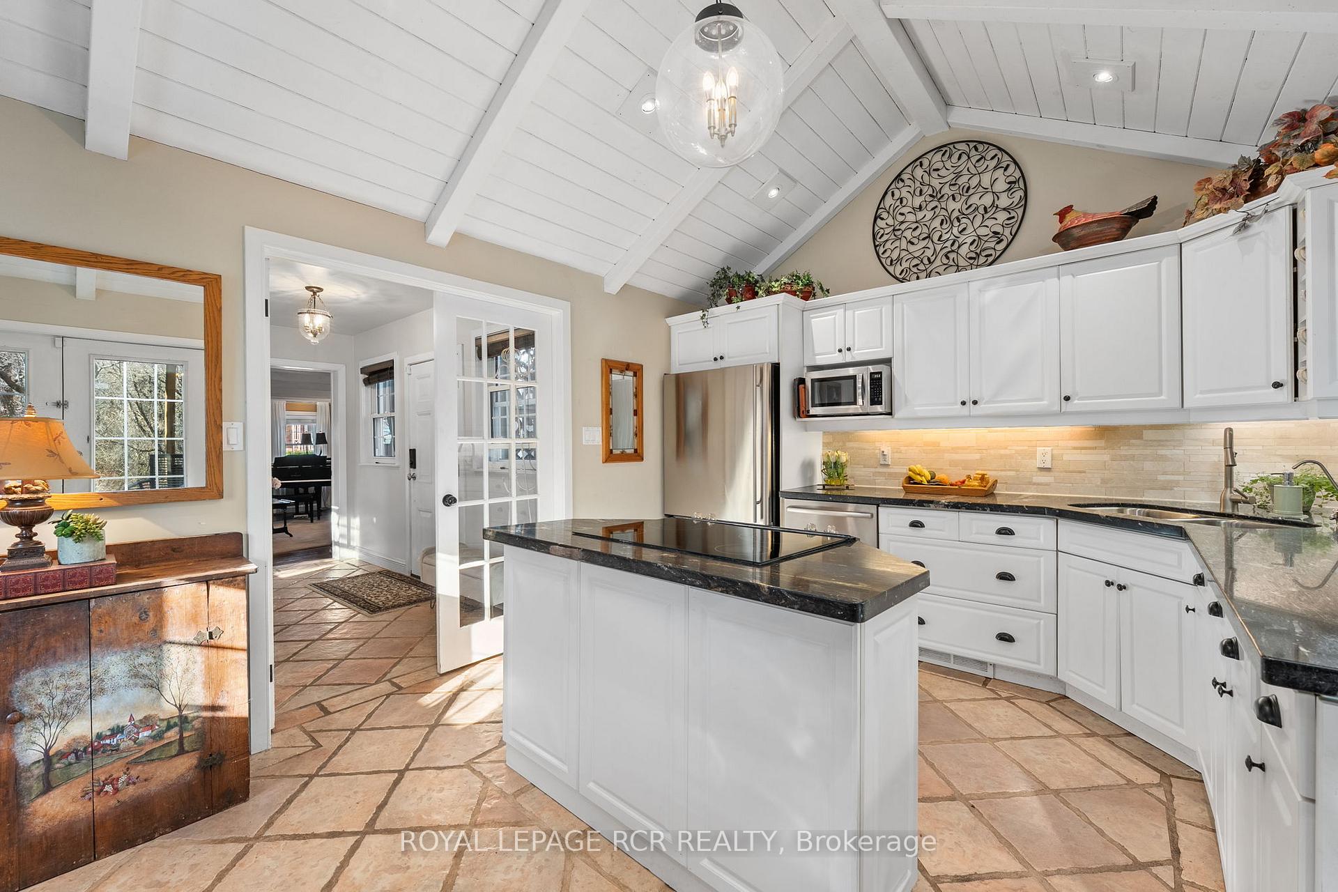 Photo 17 of 455 Kettleby Road, King, Rural King — HOMEH
