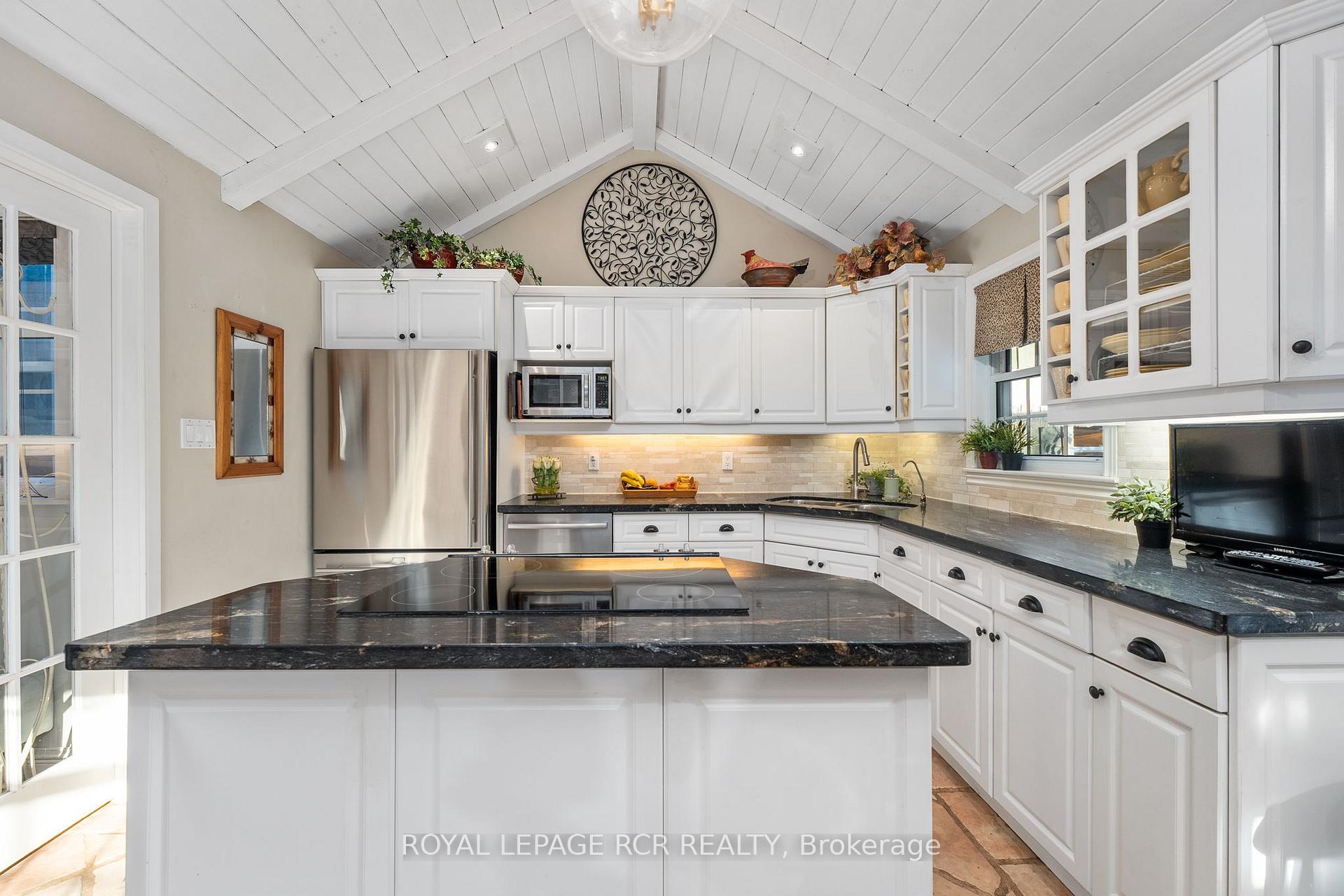 Photo 18 of 455 Kettleby Road, King, Rural King — HOMEH