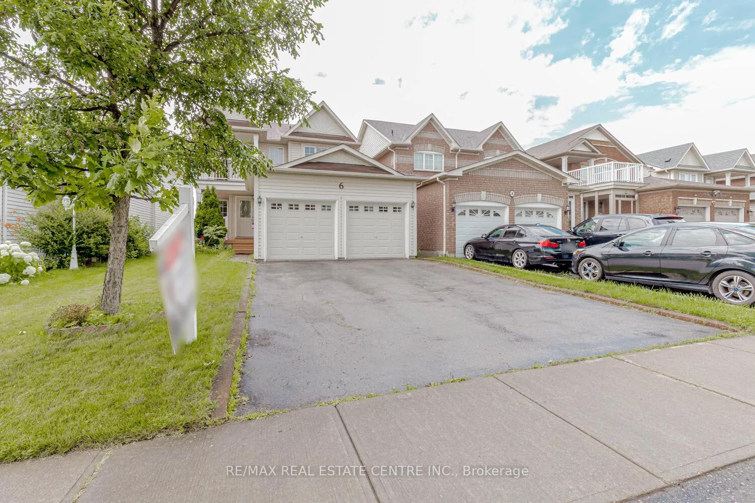 Photo 1 of 6 Porchlight Road, Brampton, Fletcher's Creek Village — HOMEH