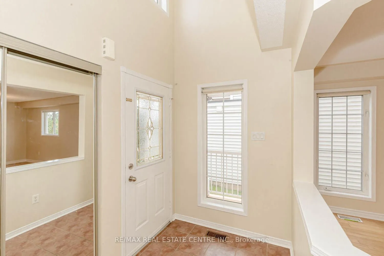 Photo 6 of 6 Porchlight Road, Brampton, Fletcher's Creek Village — HOMEH