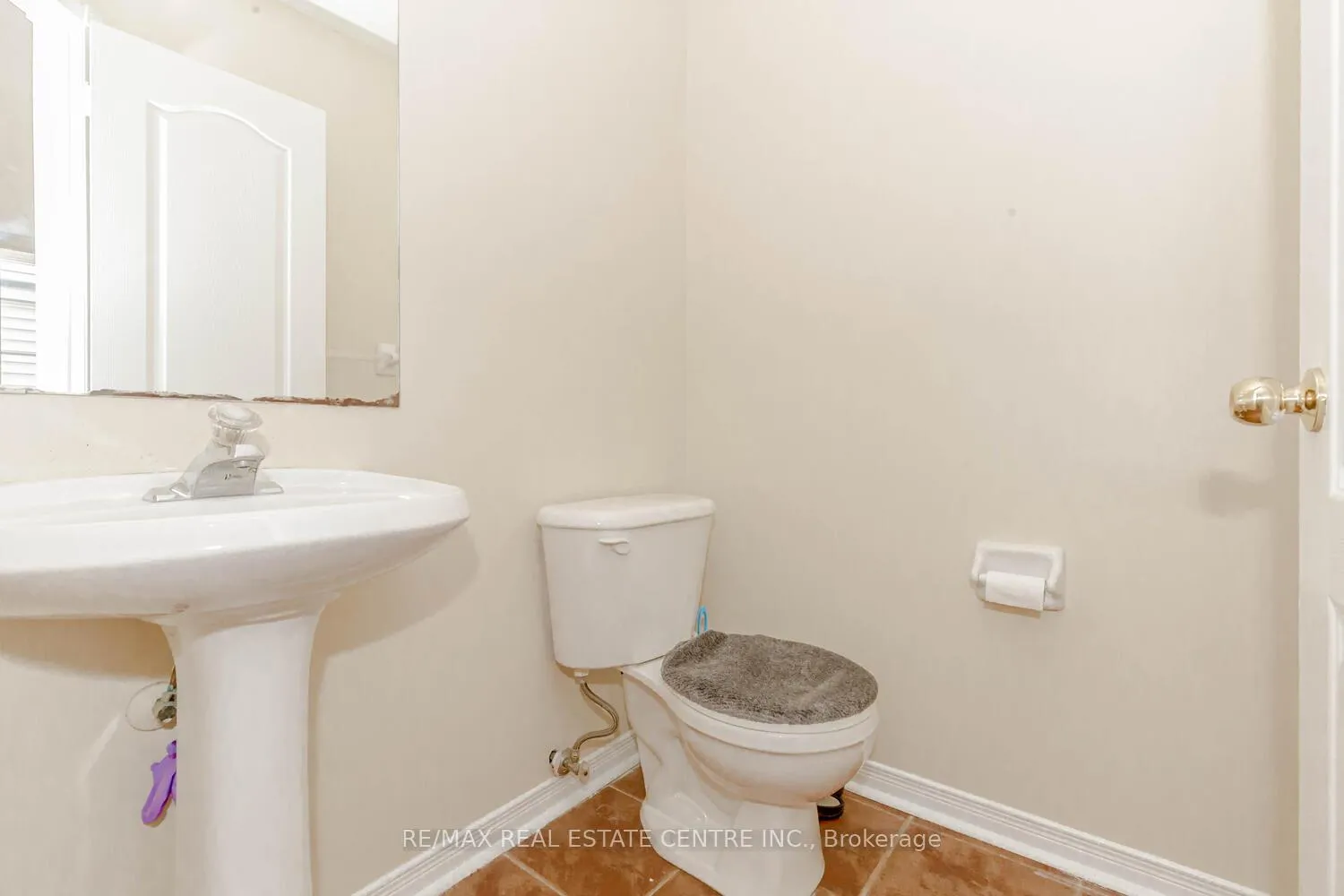 Photo 9 of 6 Porchlight Road, Brampton, Fletcher's Creek Village — HOMEH