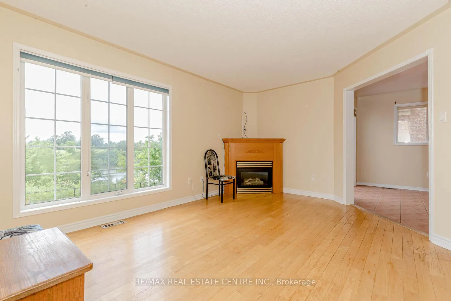 Photo 11 of 6 Porchlight Road, Brampton, Fletcher's Creek Village — HOMEH