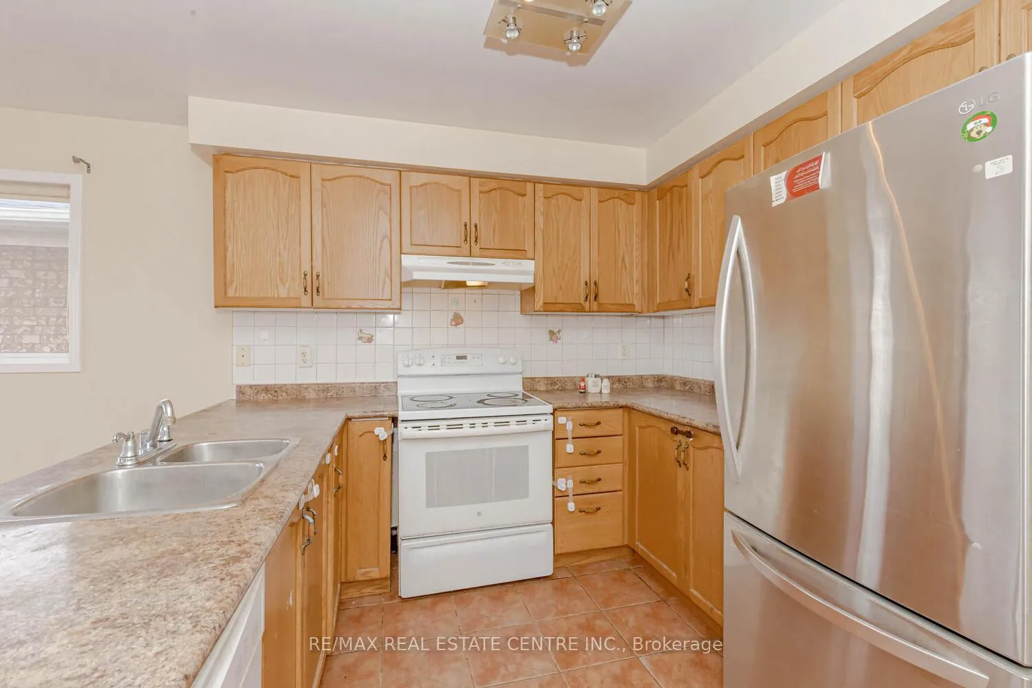 Photo 21 of 6 Porchlight Road, Brampton, Fletcher's Creek Village — HOMEH