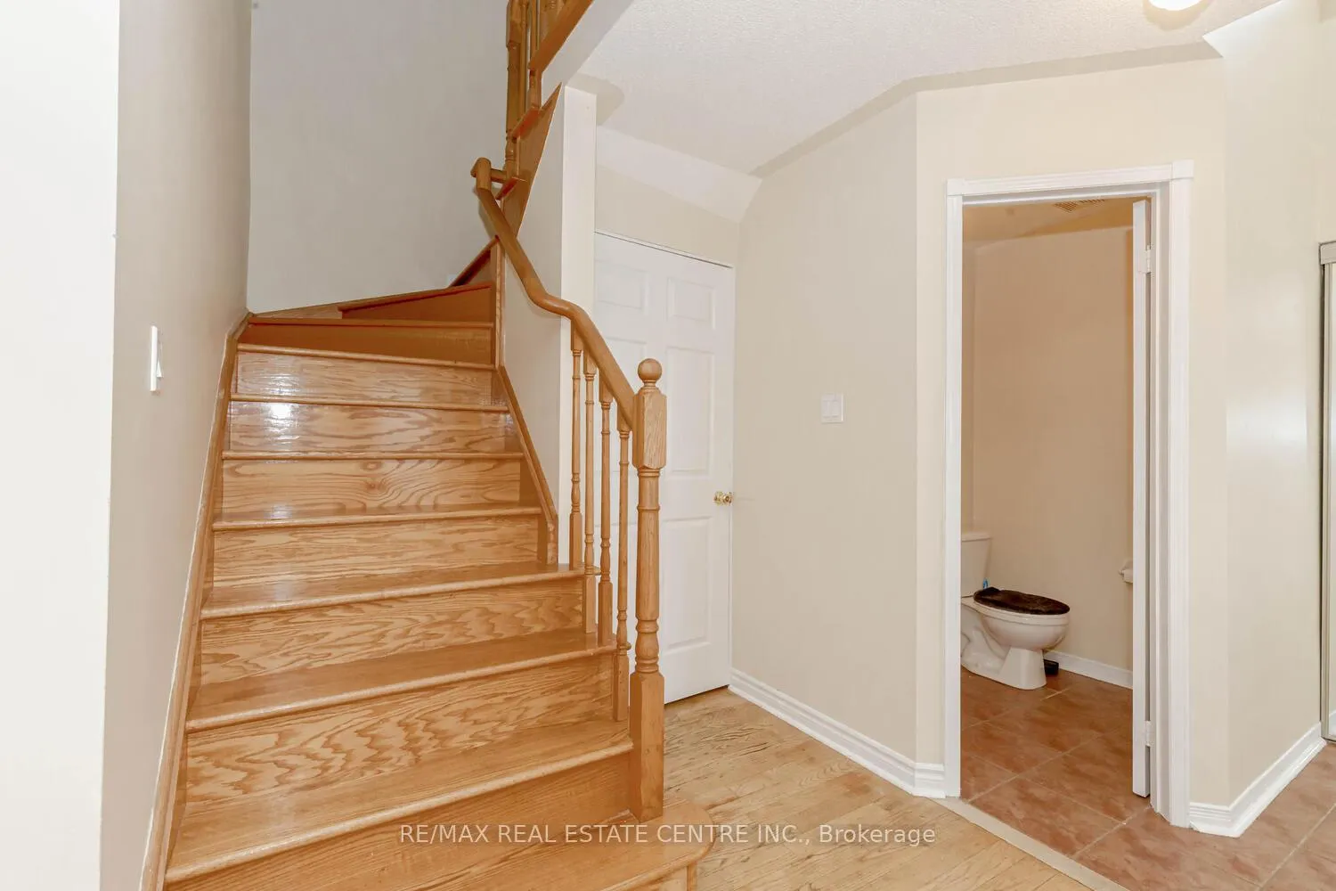 Photo 26 of 6 Porchlight Road, Brampton, Fletcher's Creek Village — HOMEH