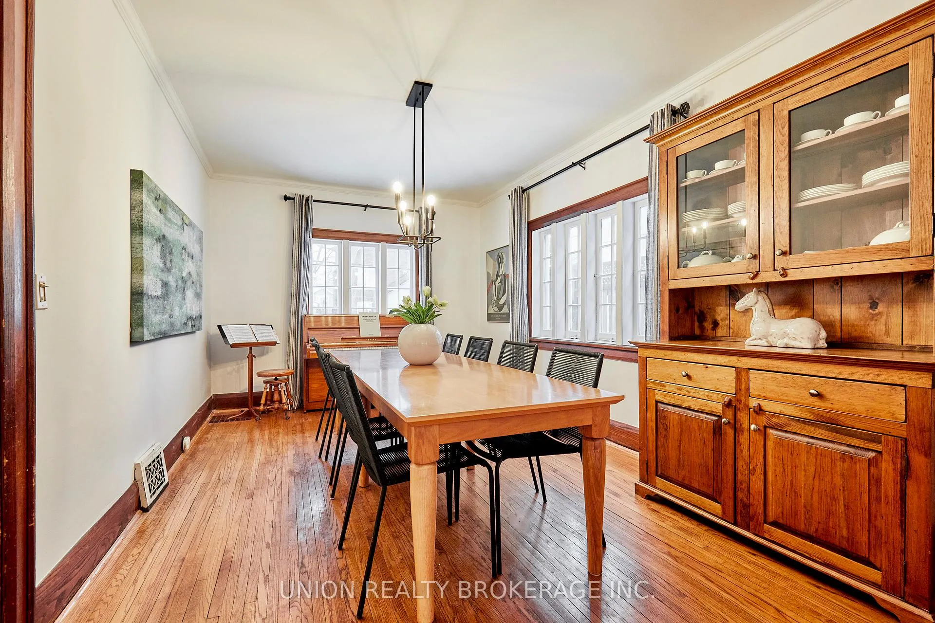 Photo 7 of 345 Kingswood Road, Toronto, The Beaches — HOMEH