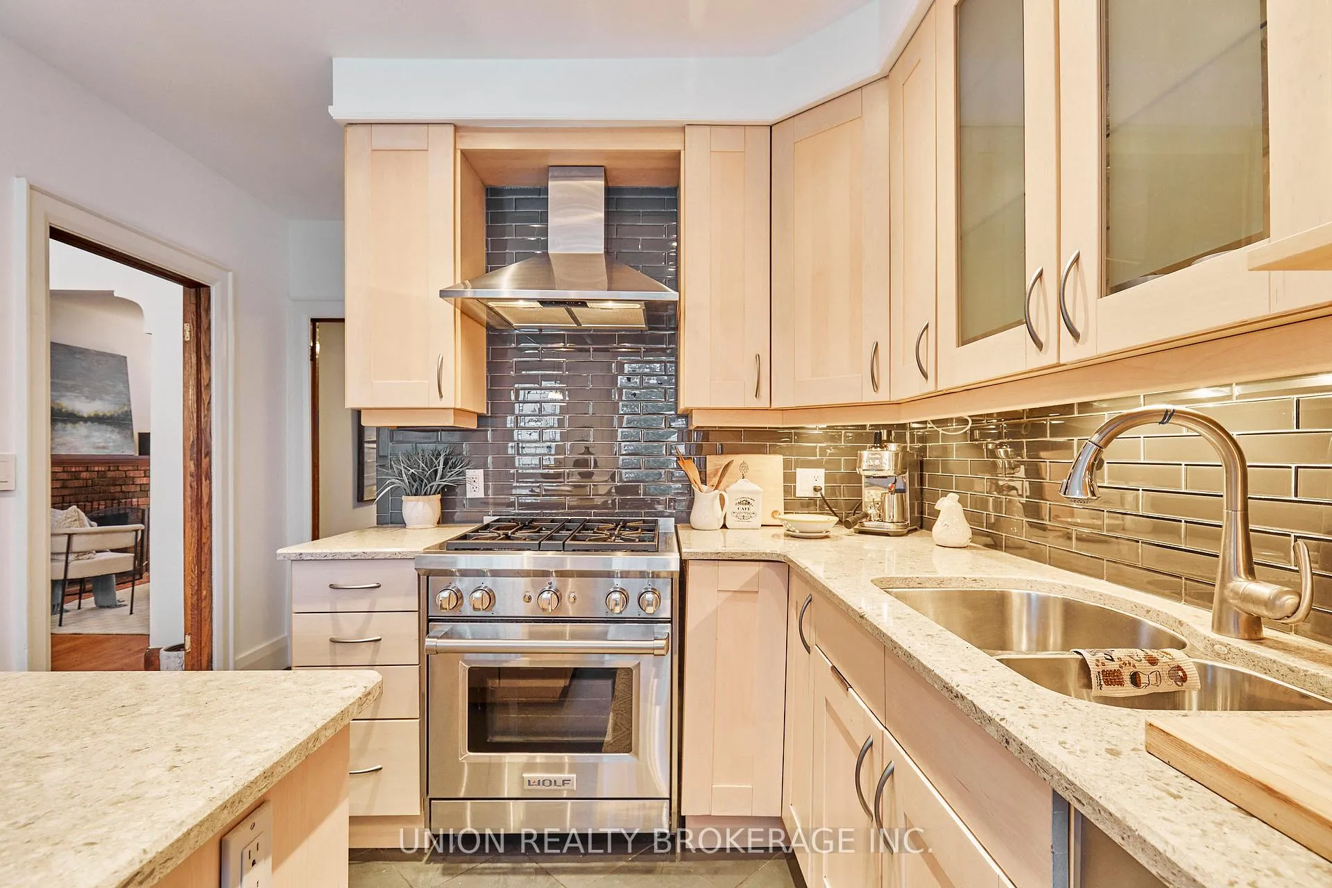 Photo 11 of 345 Kingswood Road, Toronto, The Beaches — HOMEH