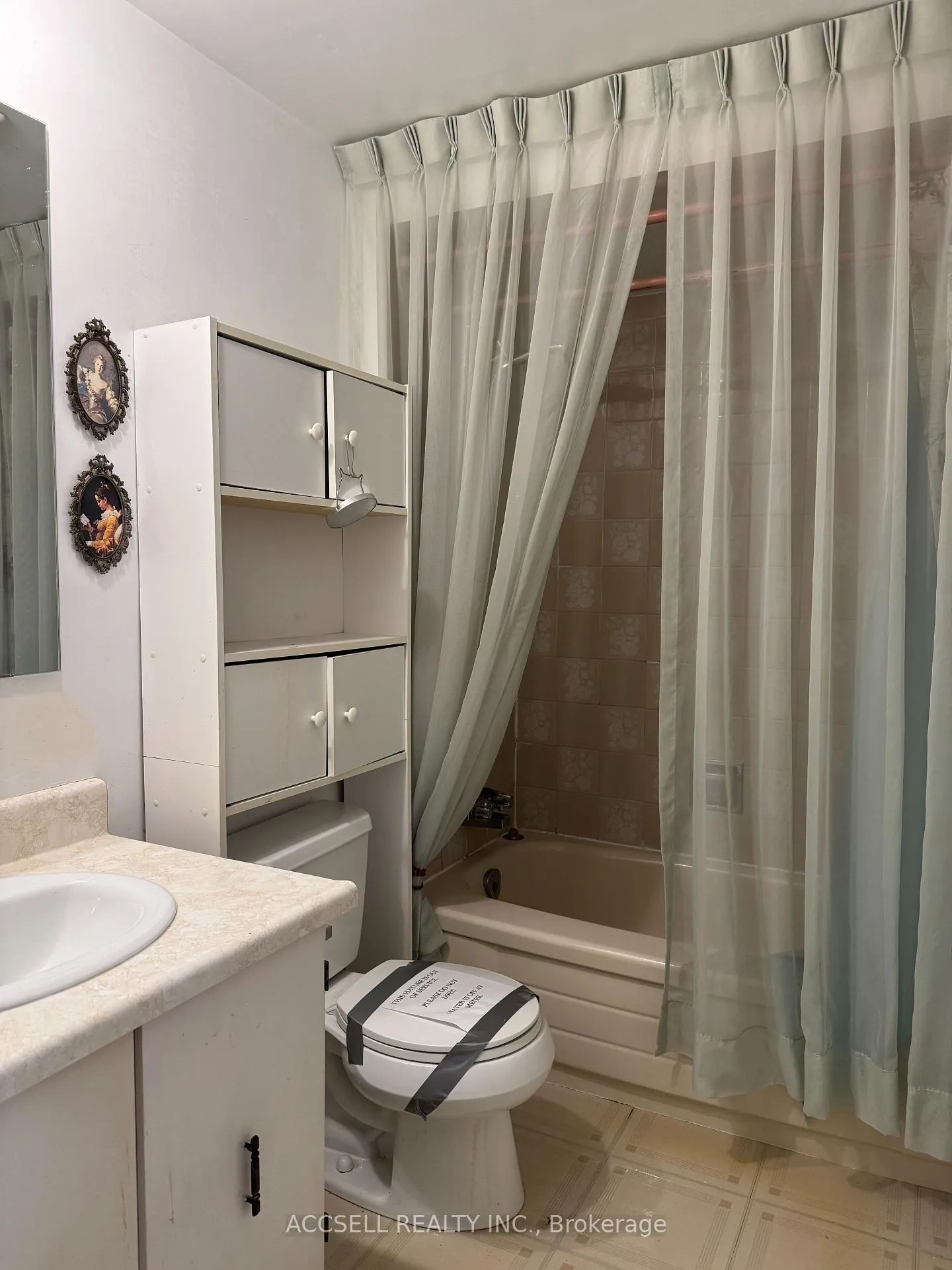 Photo 6 of 9 Dunbar Crescent, Markham, Milliken Mills East — HOMEH