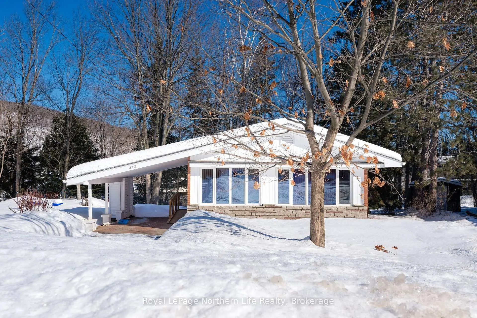 Photo 1 of 242 Richard Road, North Bay, Birchaven — HOMEH