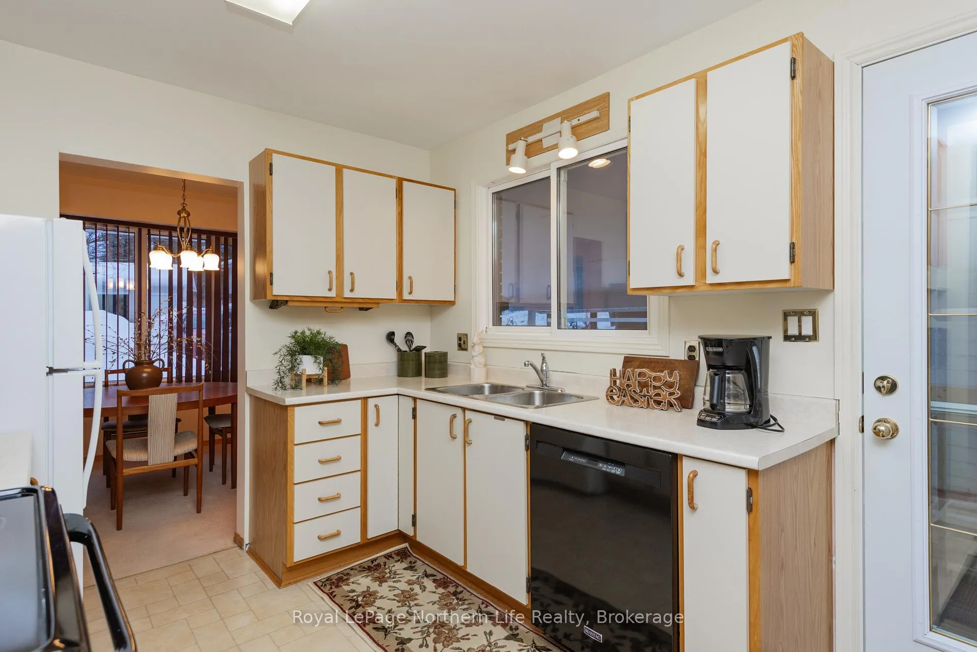 Photo 11 of 242 Richard Road, North Bay, Birchaven — HOMEH