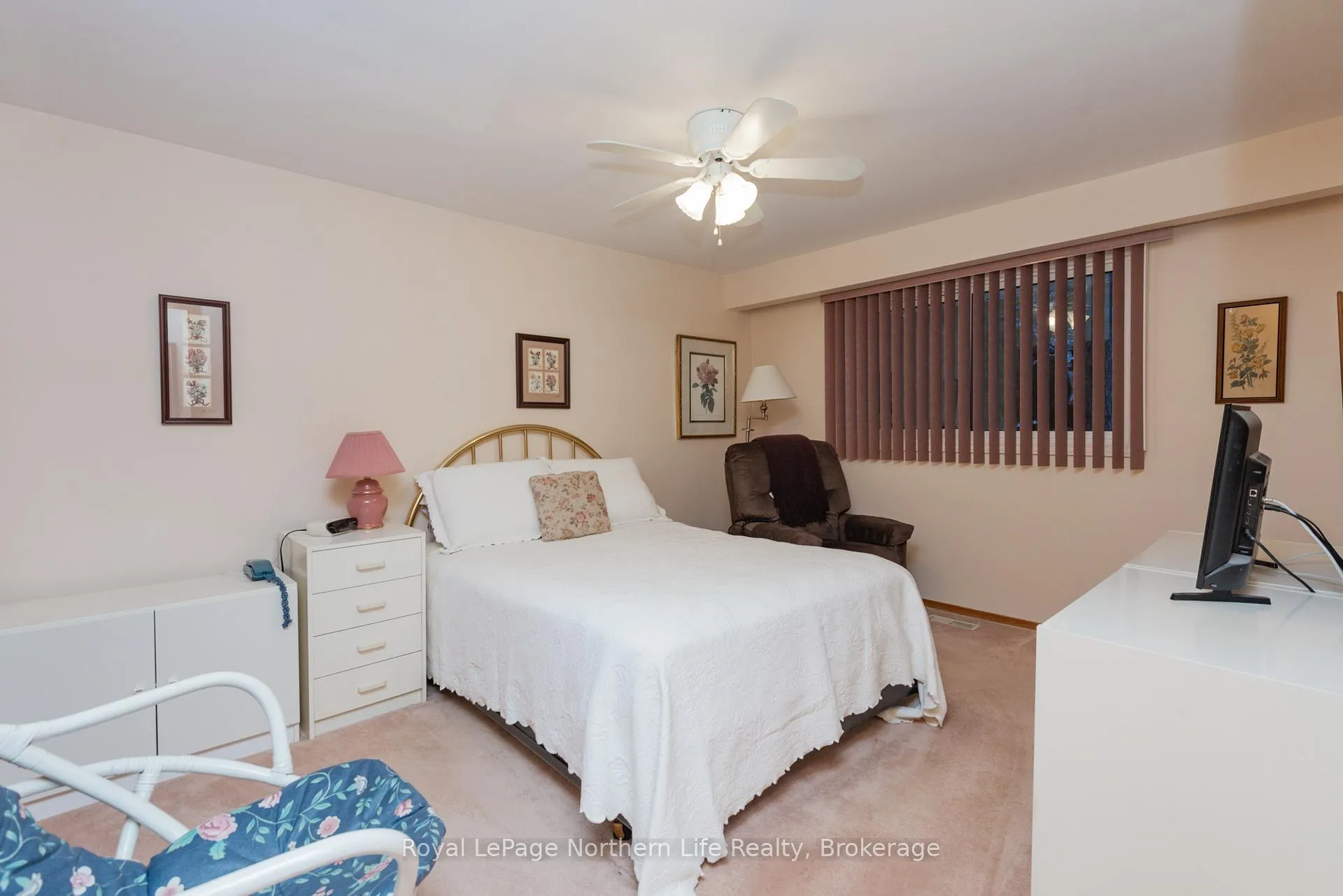 Photo 14 of 242 Richard Road, North Bay, Birchaven — HOMEH