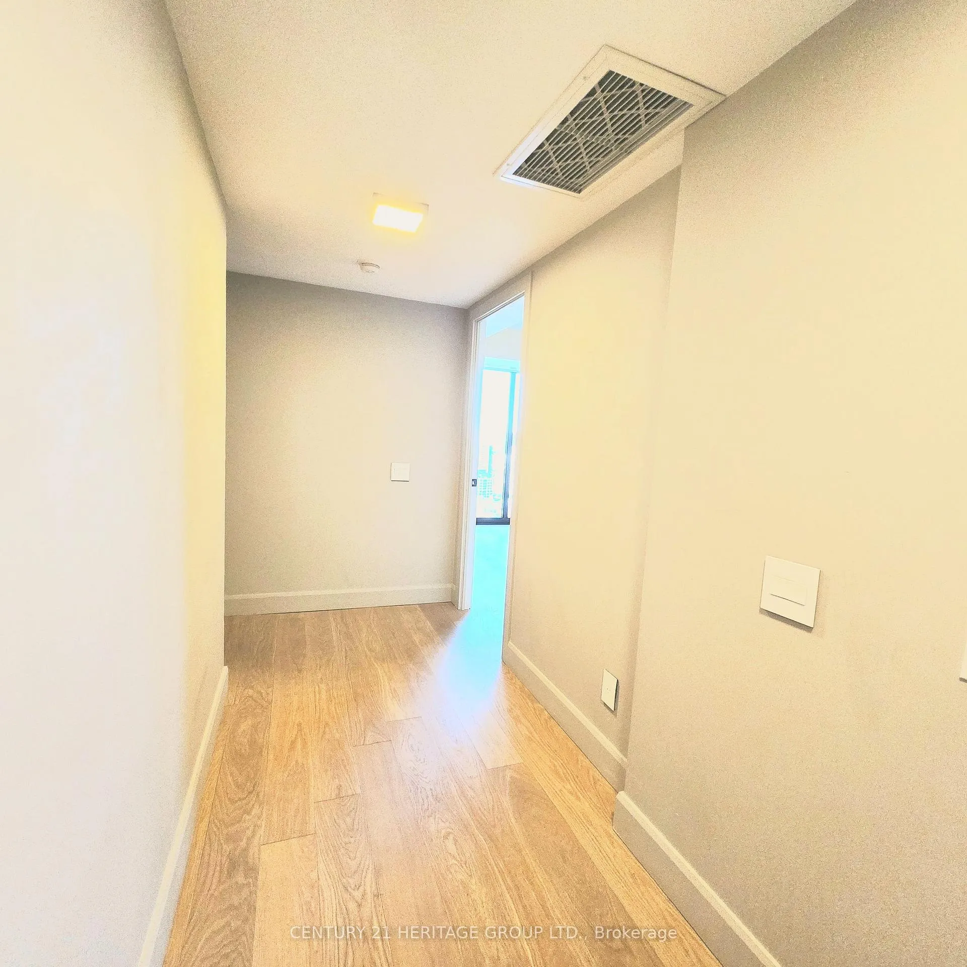 Photo 6 of Unit 2801, 200 Cumberland Street, Toronto, The Annex — HOMEH