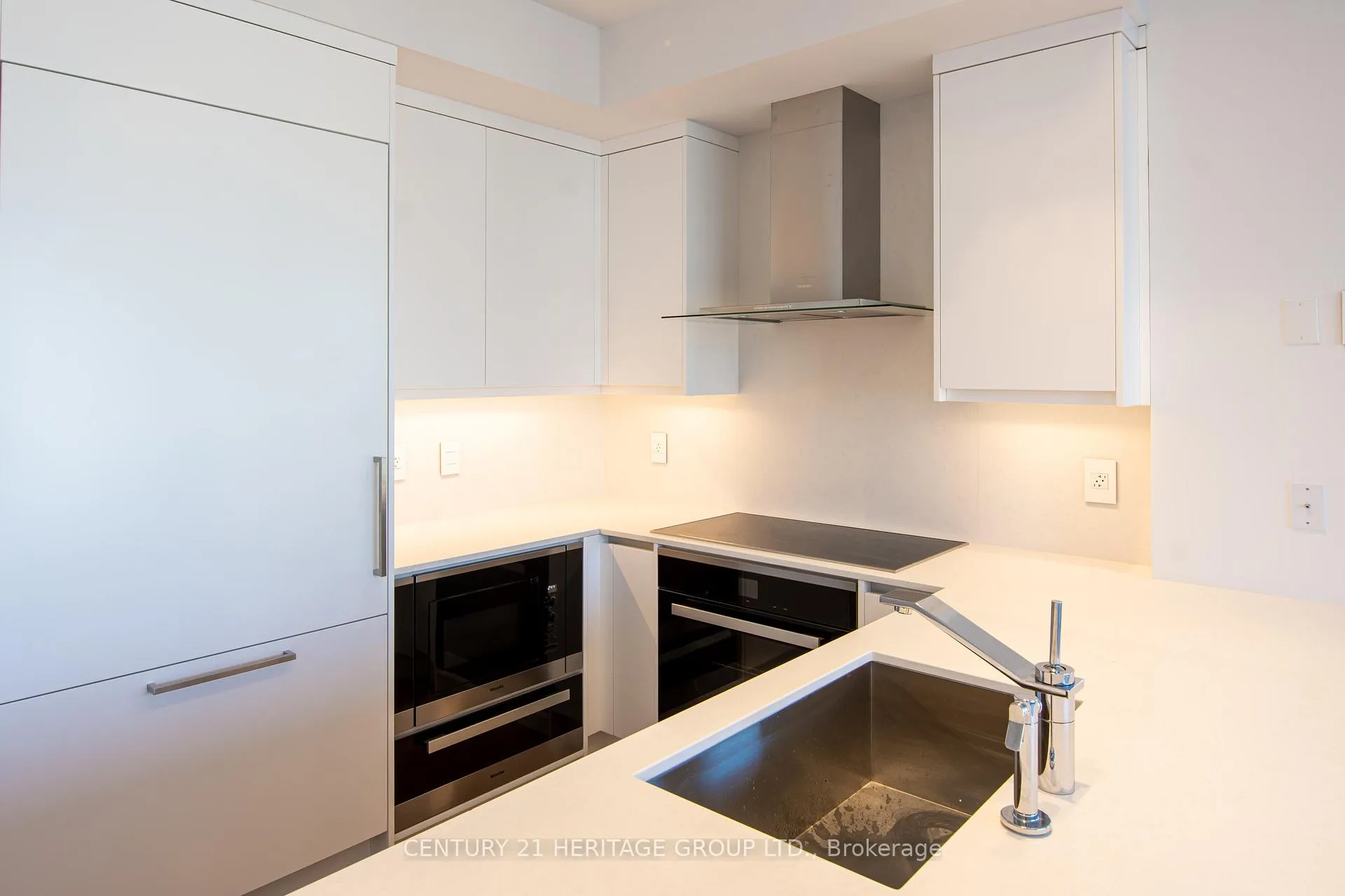Photo 15 of Unit 2801, 200 Cumberland Street, Toronto, The Annex — HOMEH