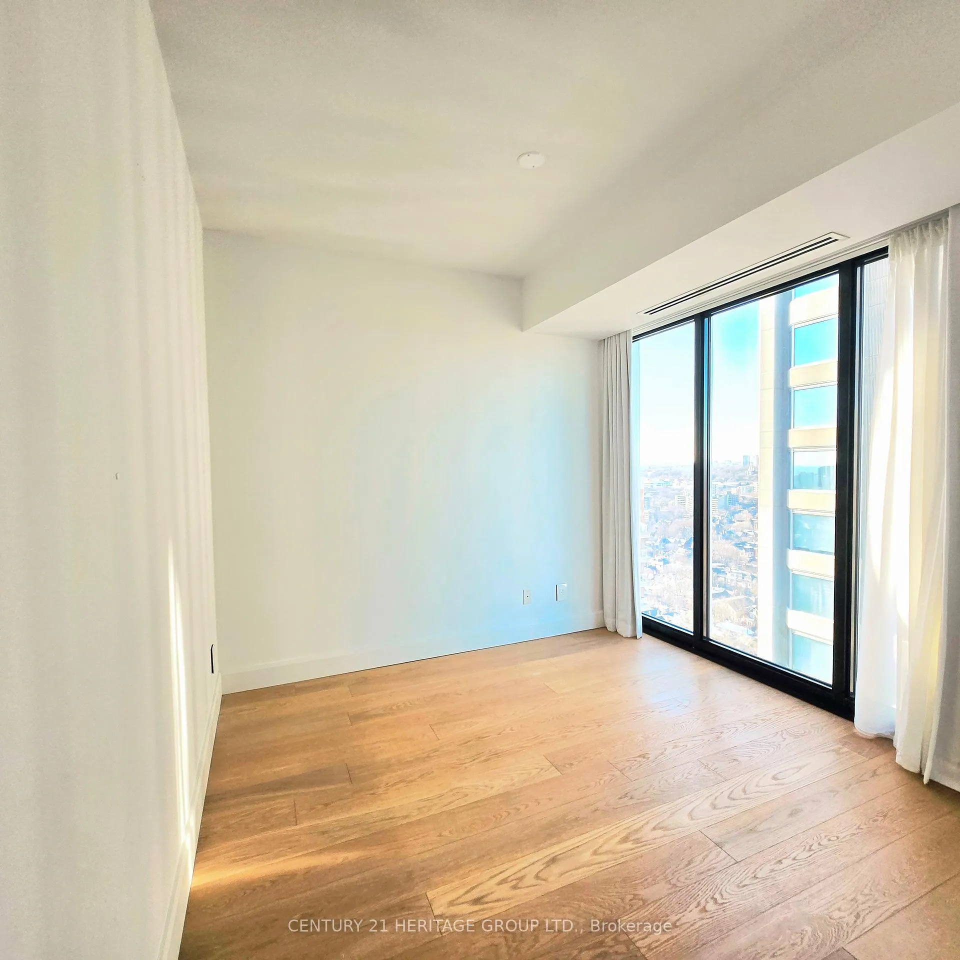 Photo 22 of Unit 2801, 200 Cumberland Street, Toronto, The Annex — HOMEH