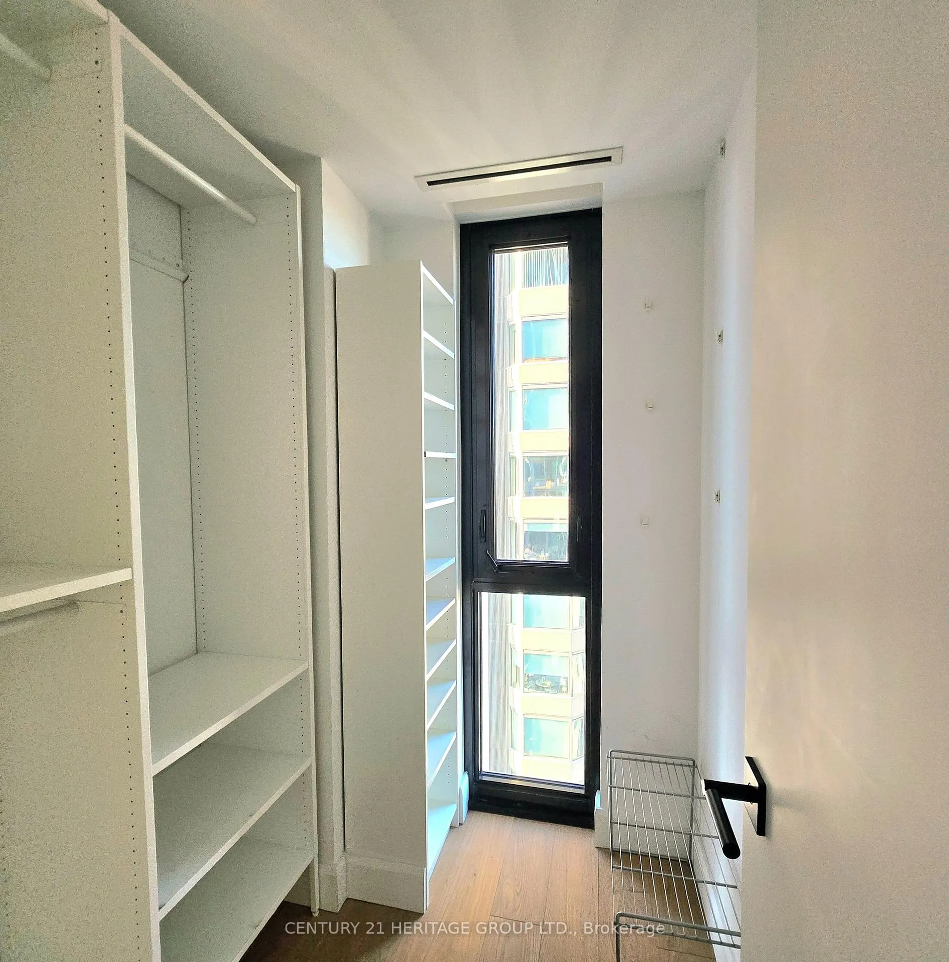Photo 23 of Unit 2801, 200 Cumberland Street, Toronto, The Annex — HOMEH
