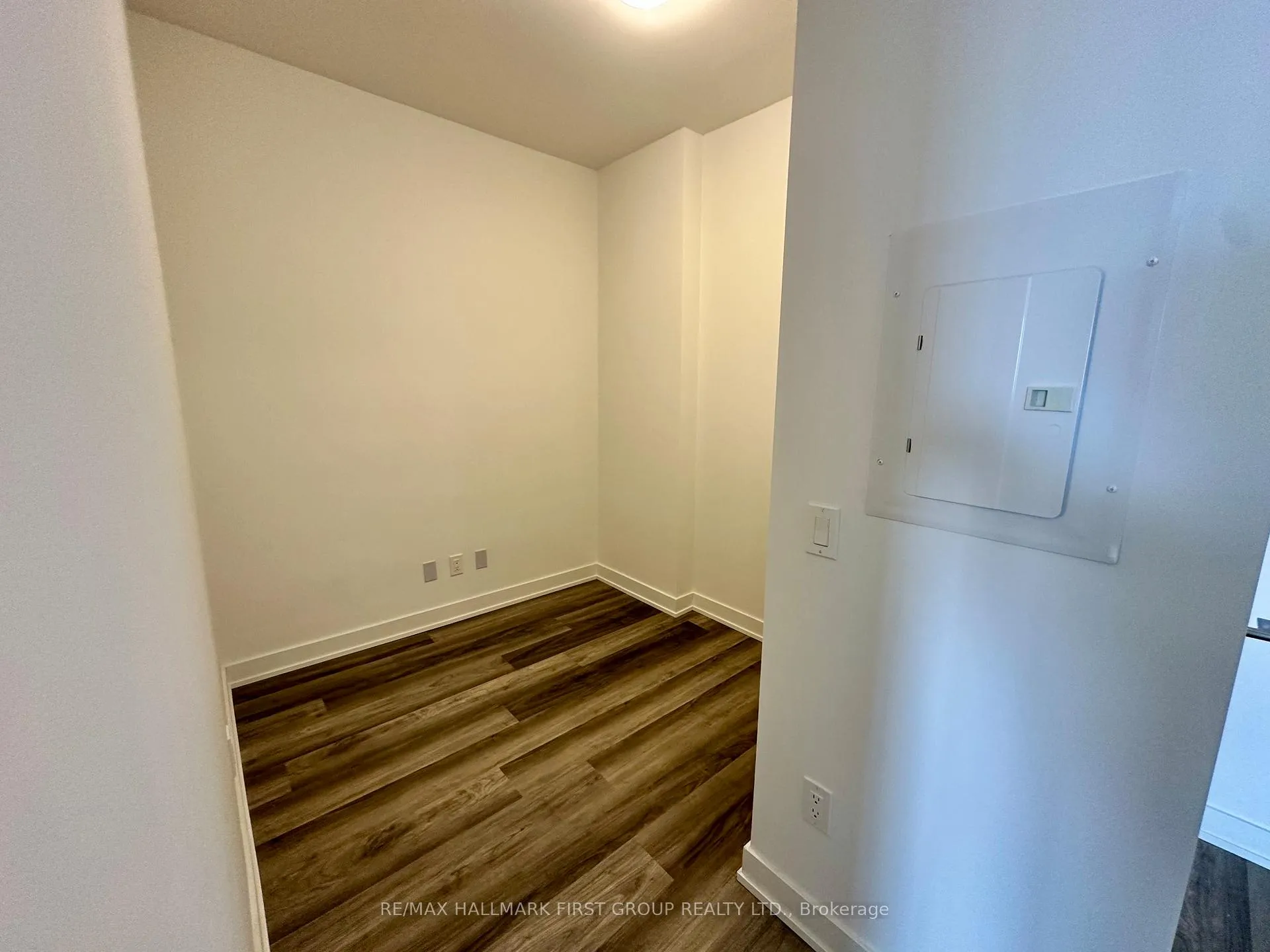 Photo 3 of Unit 205, 1010 Sandy Beach Road, Pickering, Bay Ridges — HOMEH