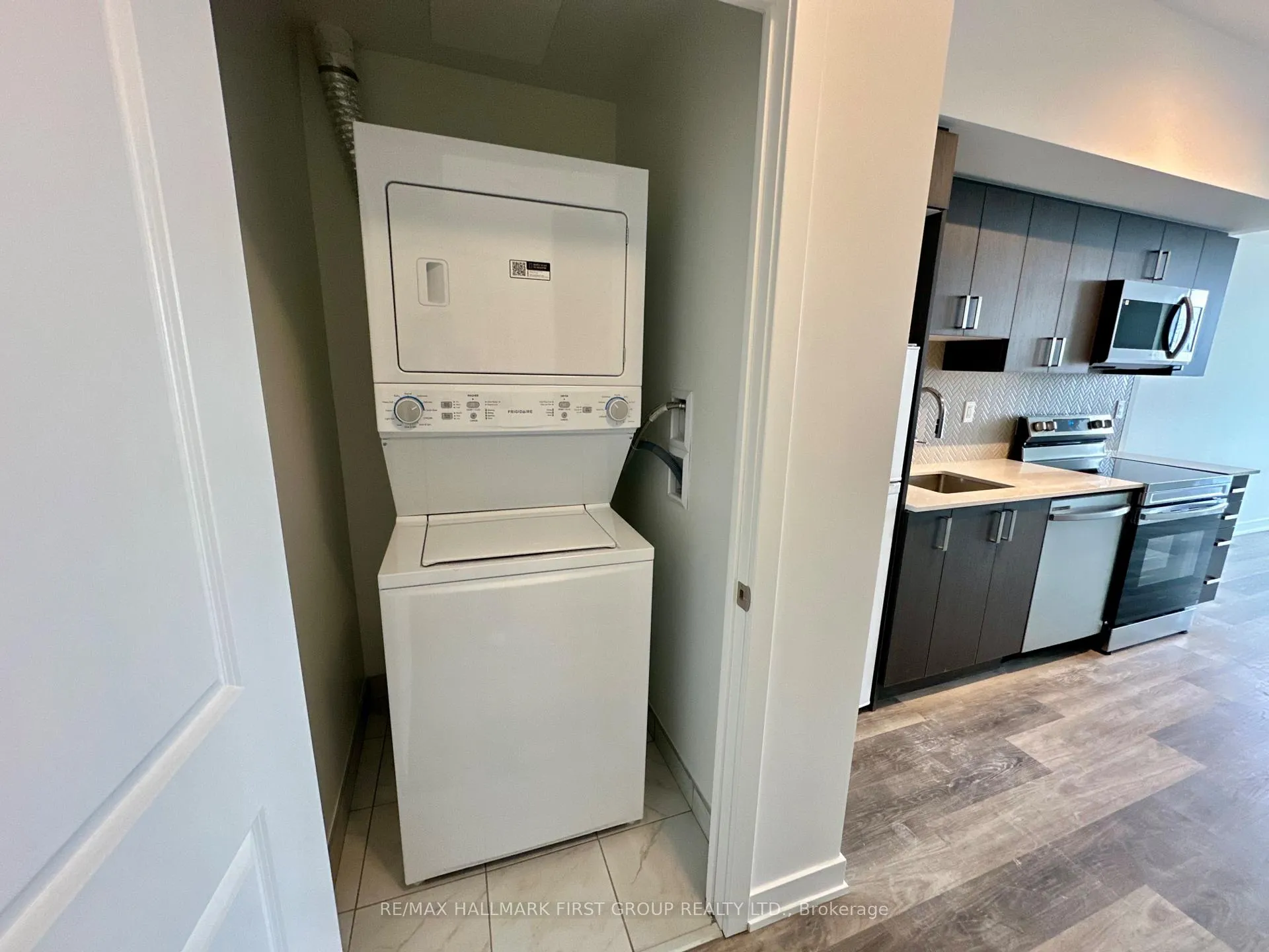 Photo 11 of Unit 205, 1010 Sandy Beach Road, Pickering, Bay Ridges — HOMEH