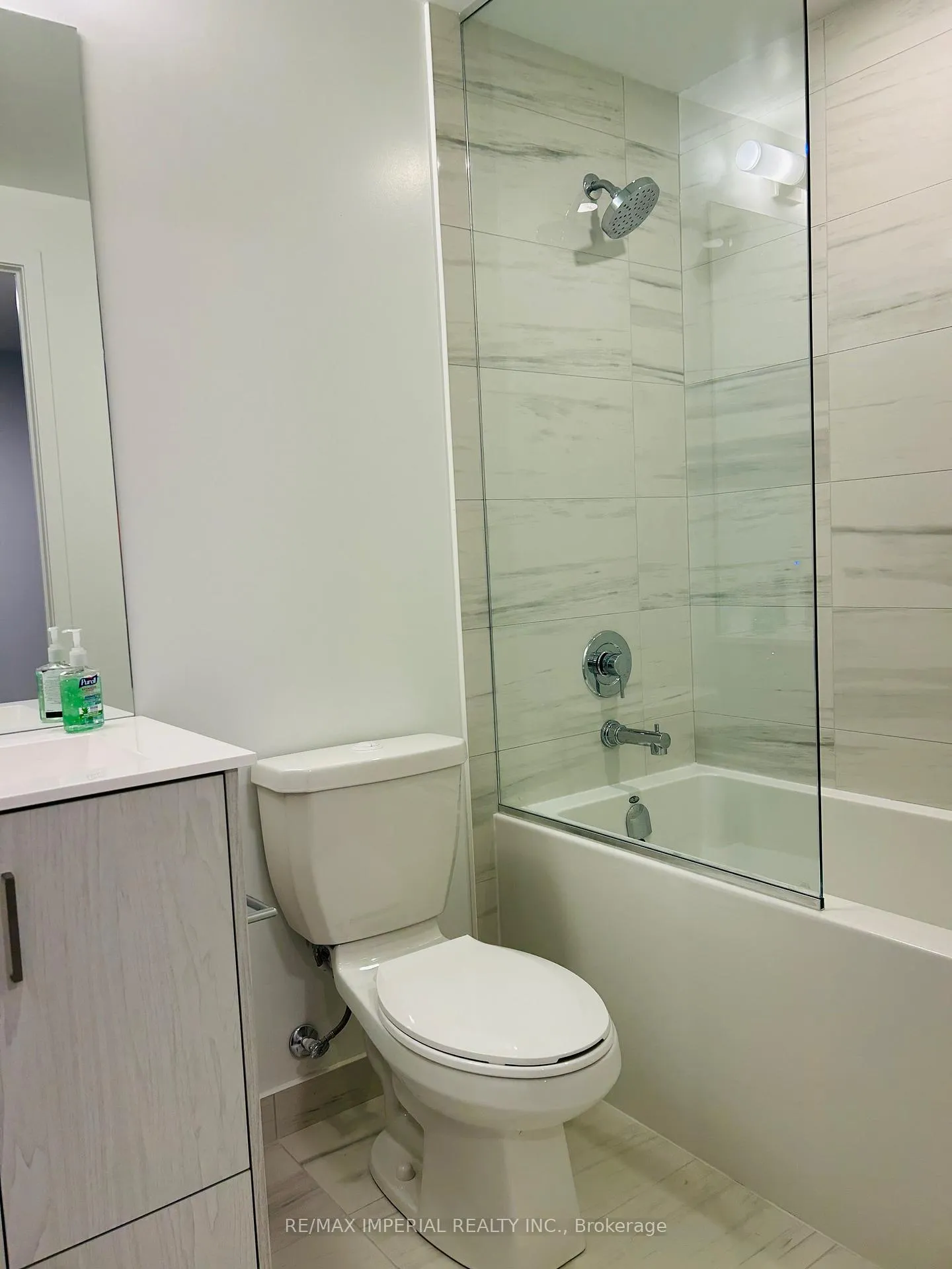 Photo 10 of Unit 1711, 180 Front Street E, Toronto, Moss Park — HOMEH