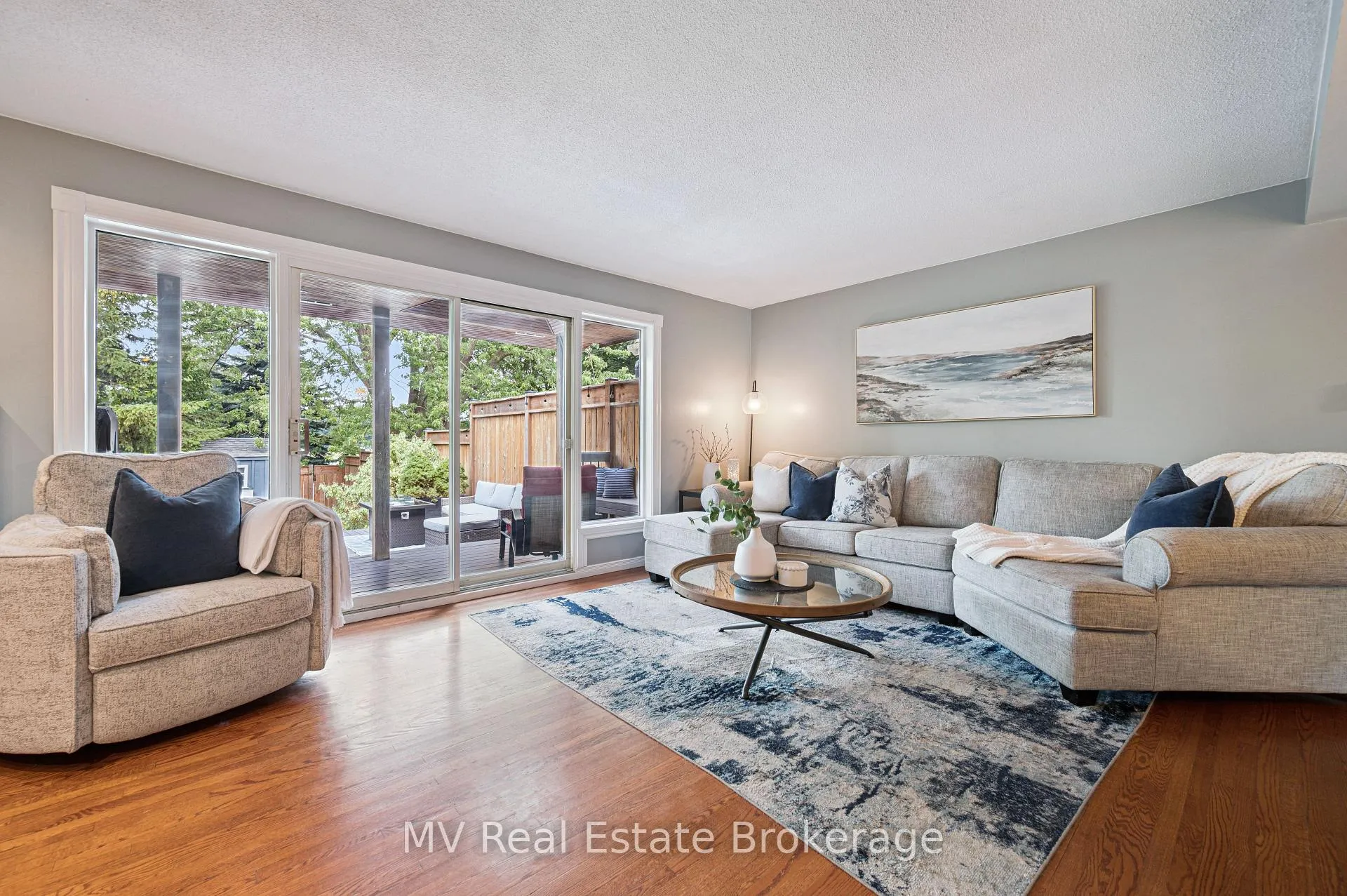 Photo 13 of 434B Dunvegan Drive, Waterloo — HOMEH