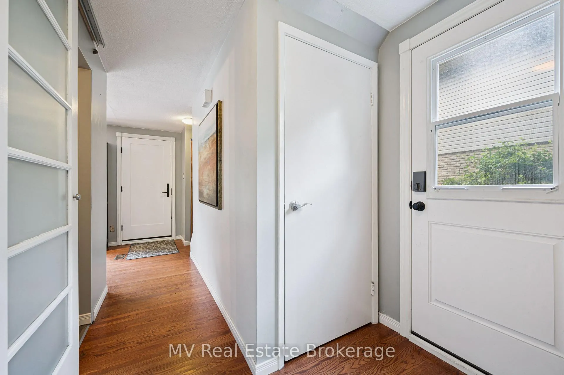 Photo 18 of 434B Dunvegan Drive, Waterloo — HOMEH