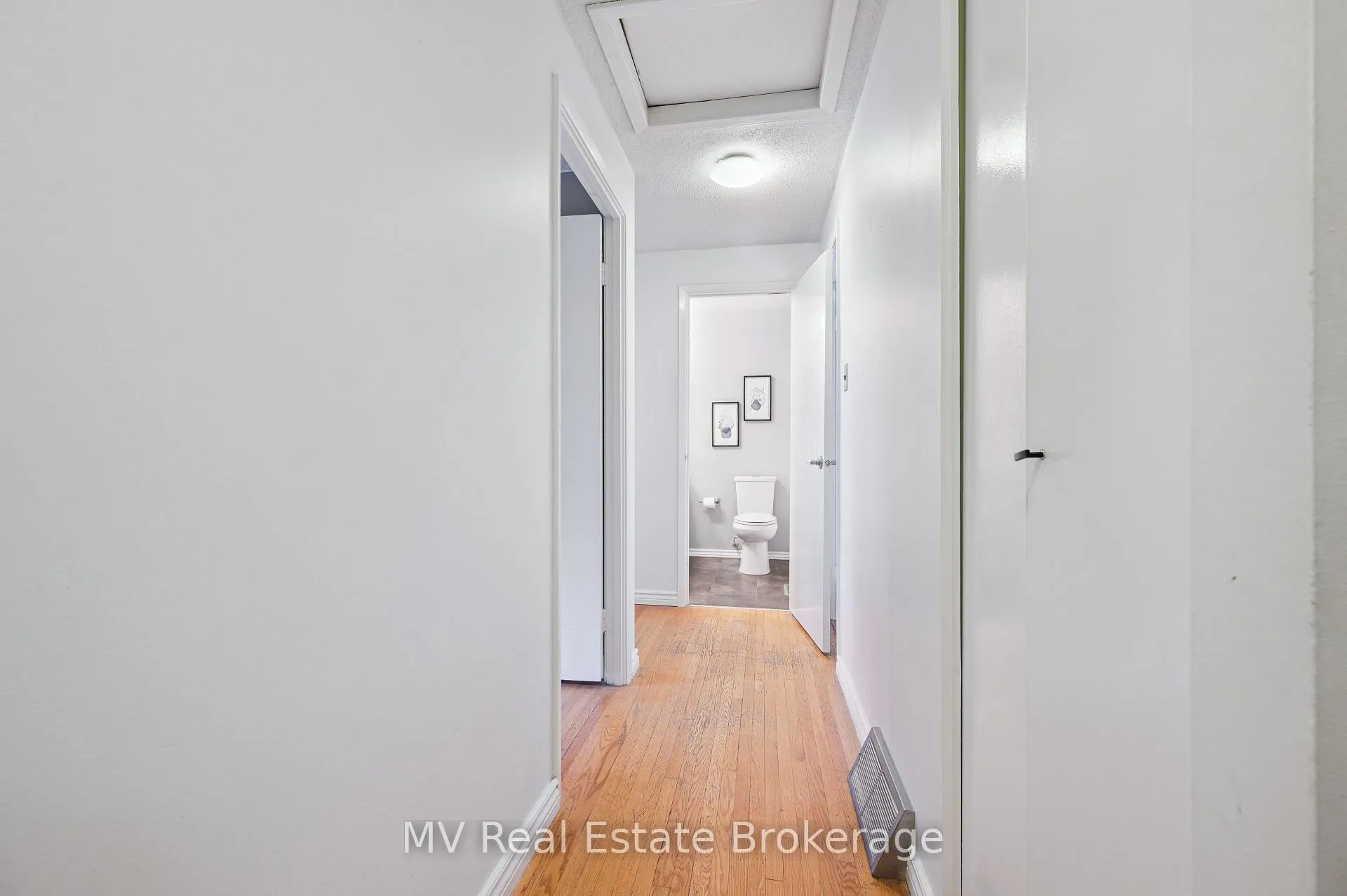 Photo 21 of 434B Dunvegan Drive, Waterloo — HOMEH