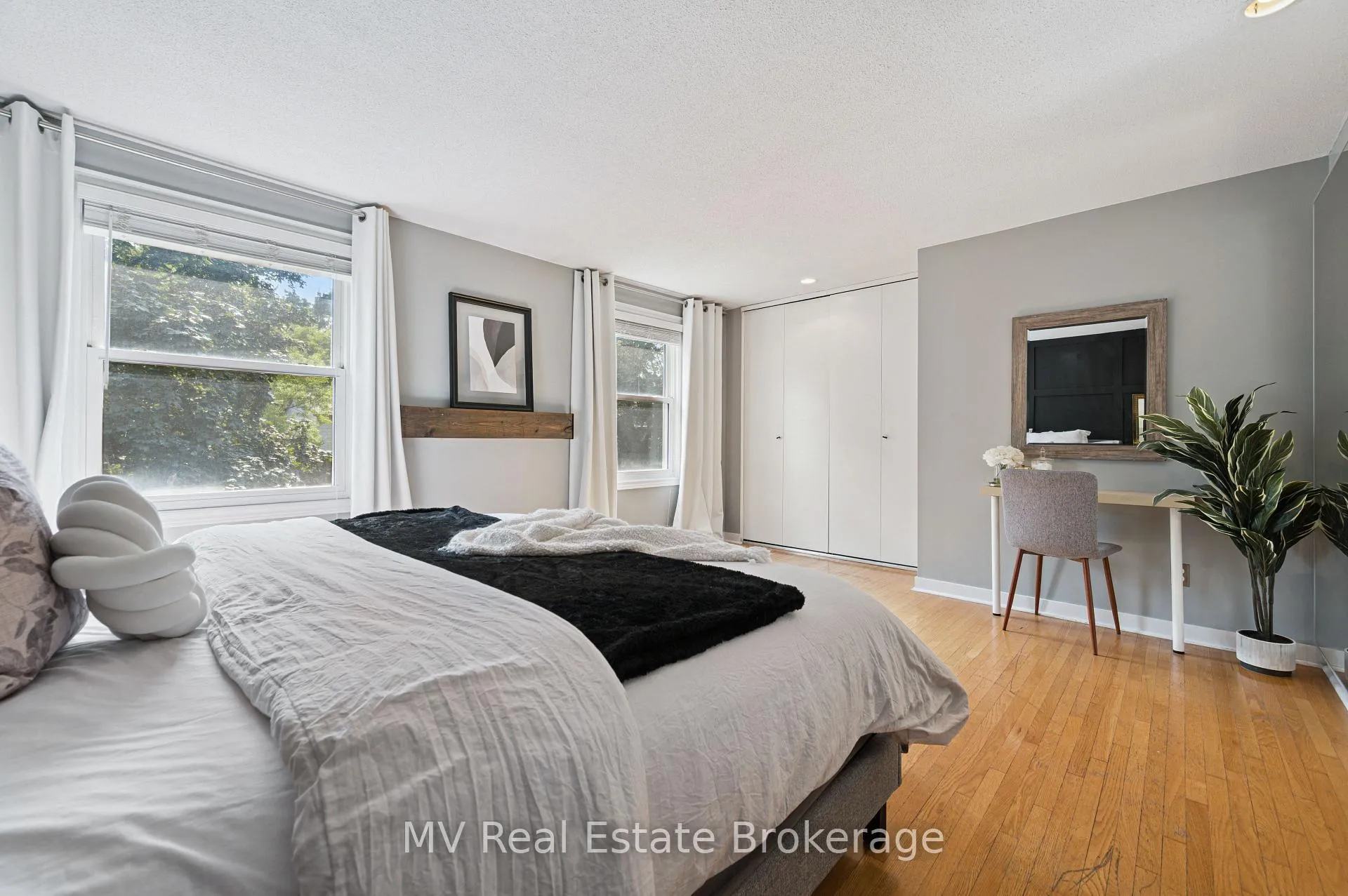 Photo 30 of 434B Dunvegan Drive, Waterloo — HOMEH