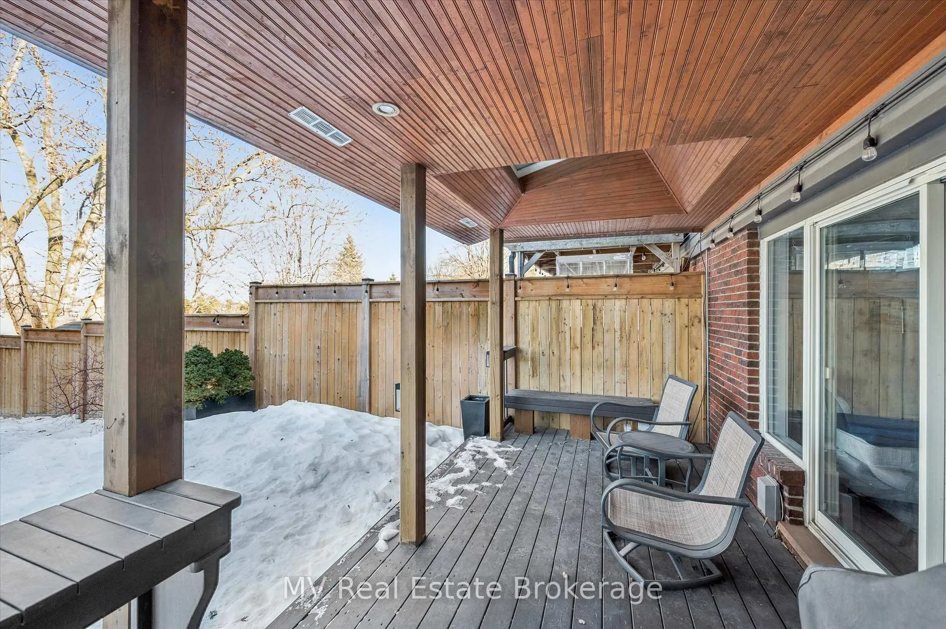 Photo 39 of 434B Dunvegan Drive, Waterloo — HOMEH