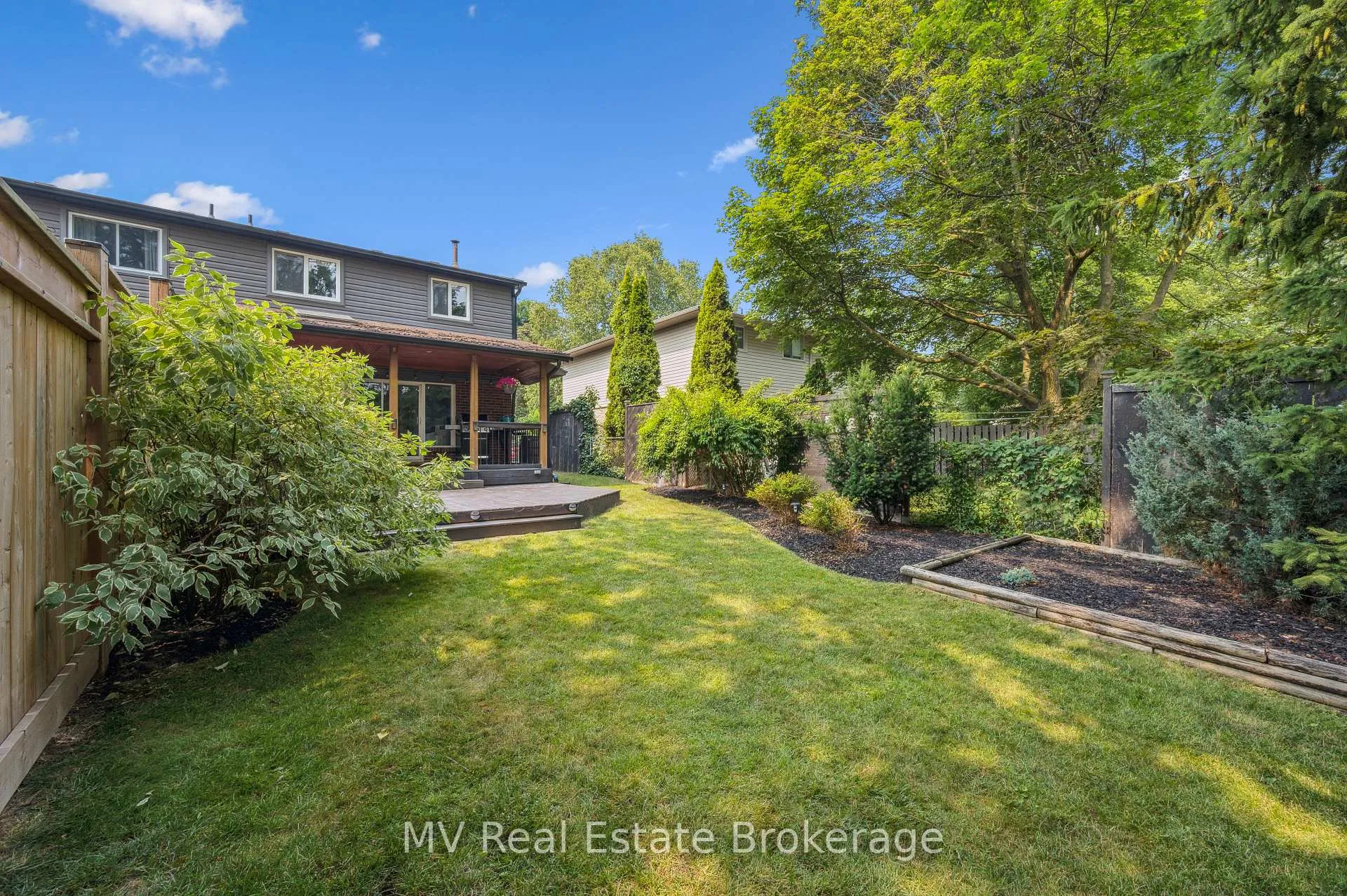 Photo 45 of 434B Dunvegan Drive, Waterloo — HOMEH