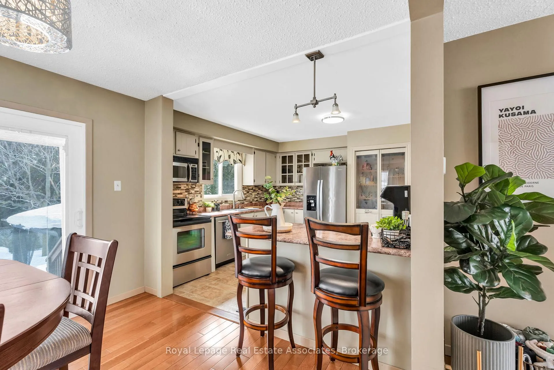 Photo 15 of 29 Norman Avenue, Halton Hills, Acton — HOMEH