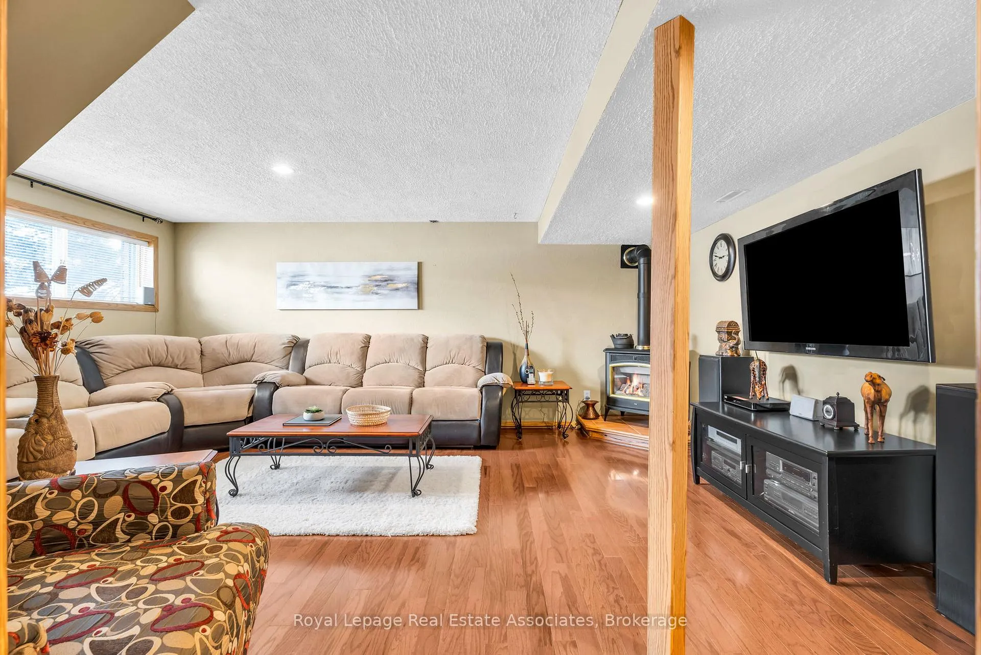 Photo 27 of 29 Norman Avenue, Halton Hills, Acton — HOMEH
