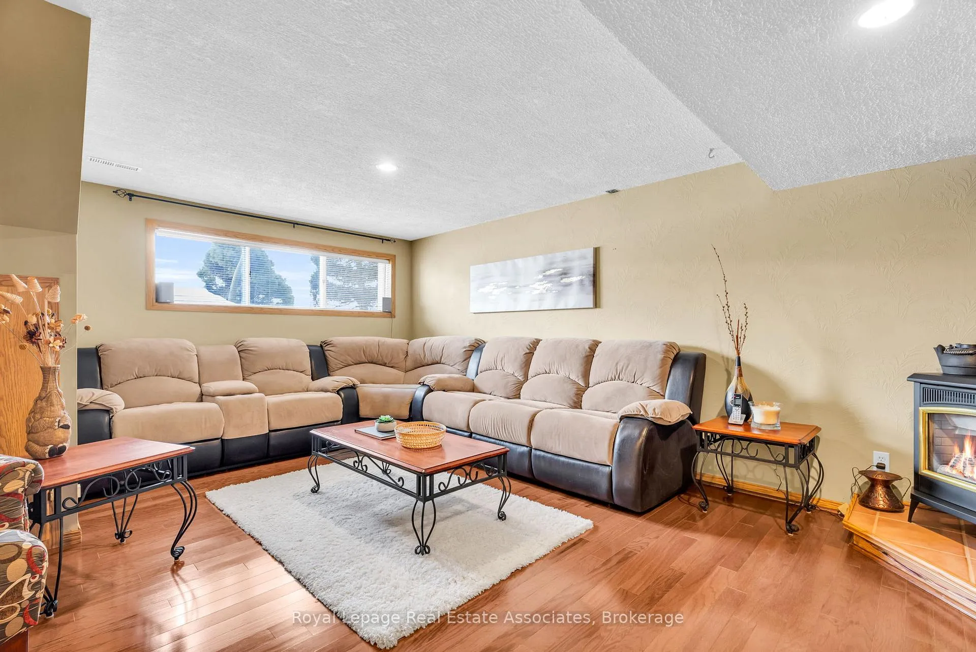 Photo 28 of 29 Norman Avenue, Halton Hills, Acton — HOMEH